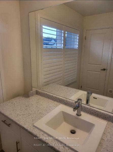 14 Hughes Lane photo 14