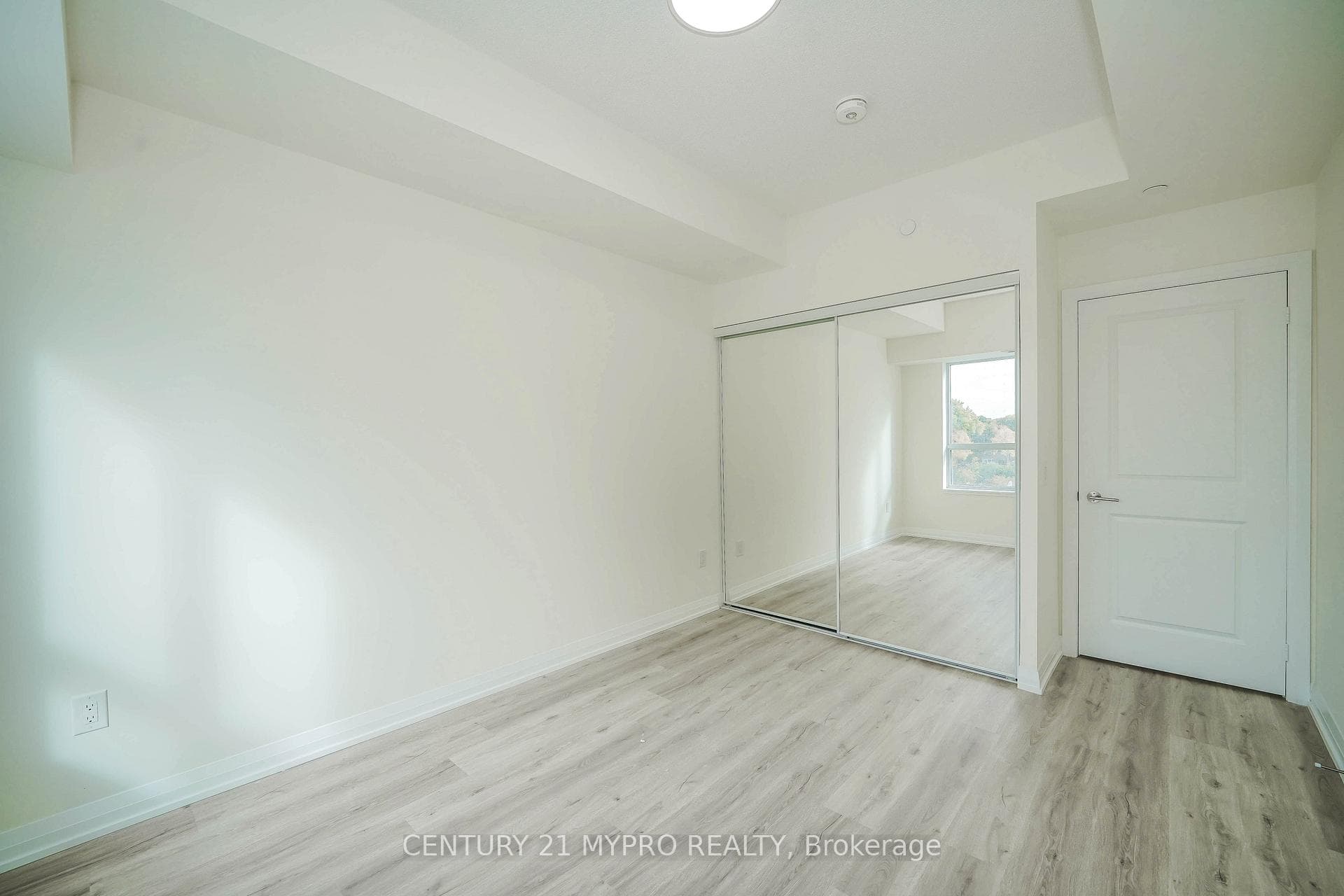 3260 Sheppard Avenue Unit 403 photo 22