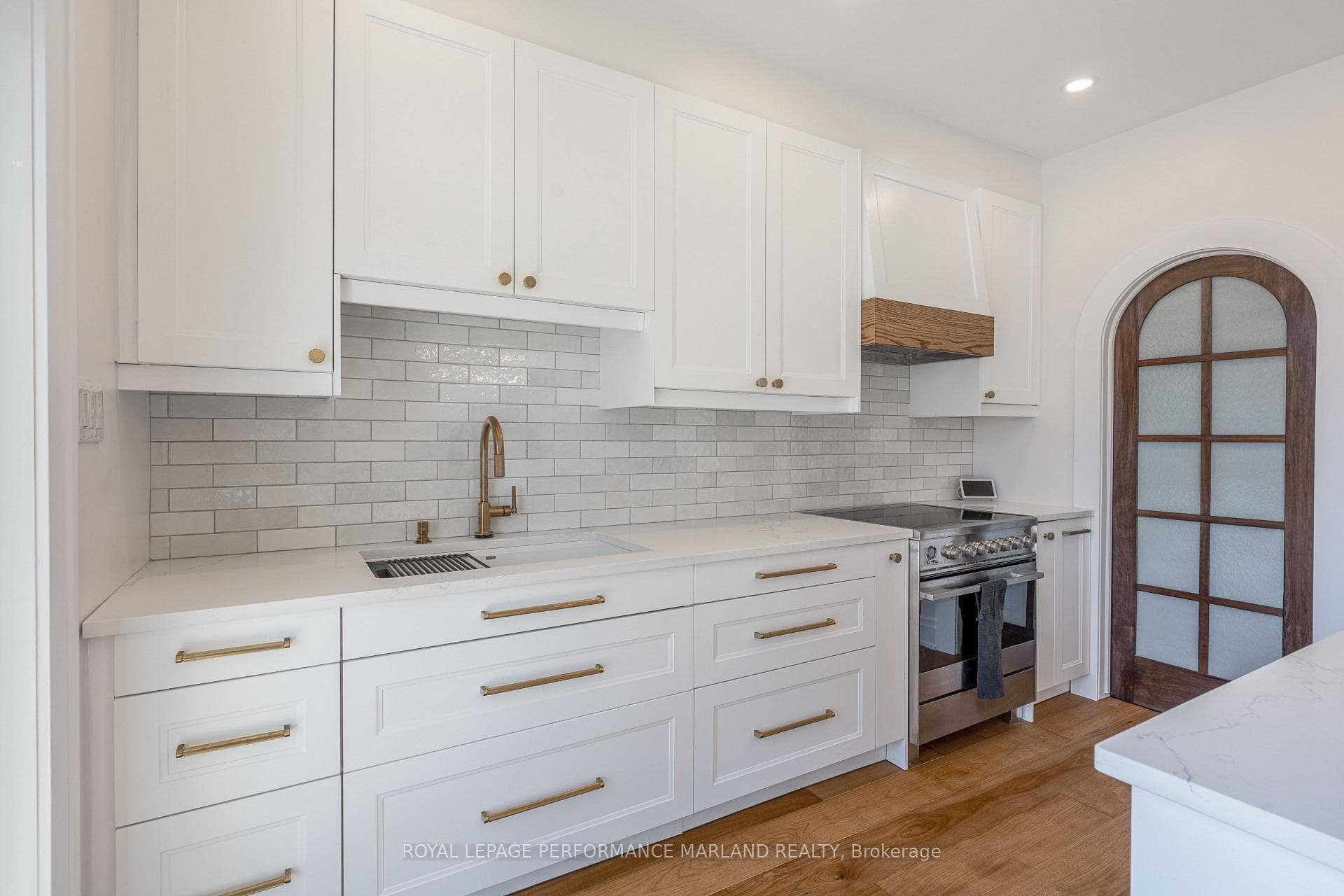 96 Fentiman Avenue photo 10