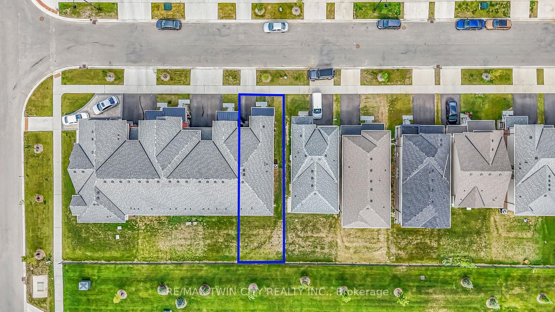 11 Crossmore Crescent photo 6