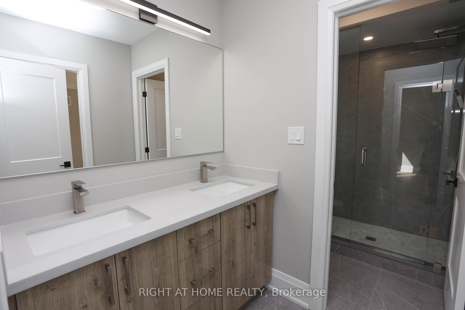 14A Selby Street photo 26