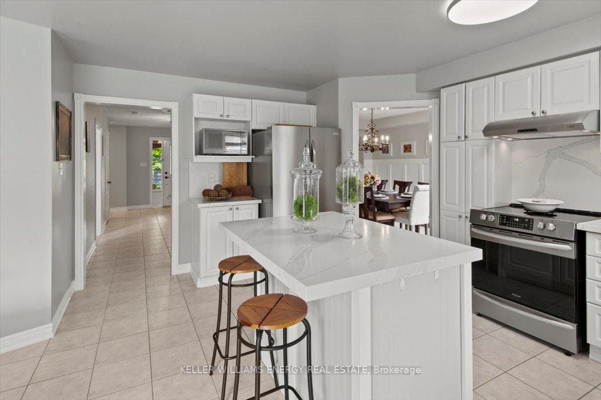 37 Sturgess Crescent photo 14