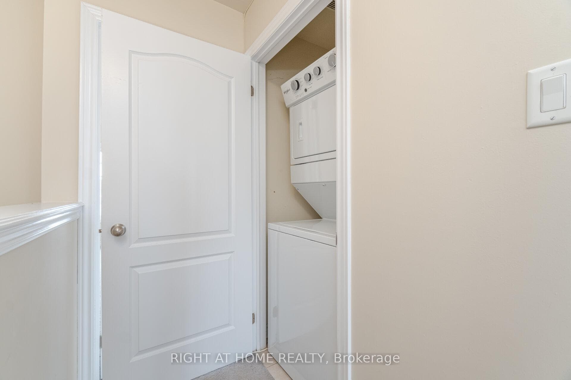 7120 Triumph Lane photo 31