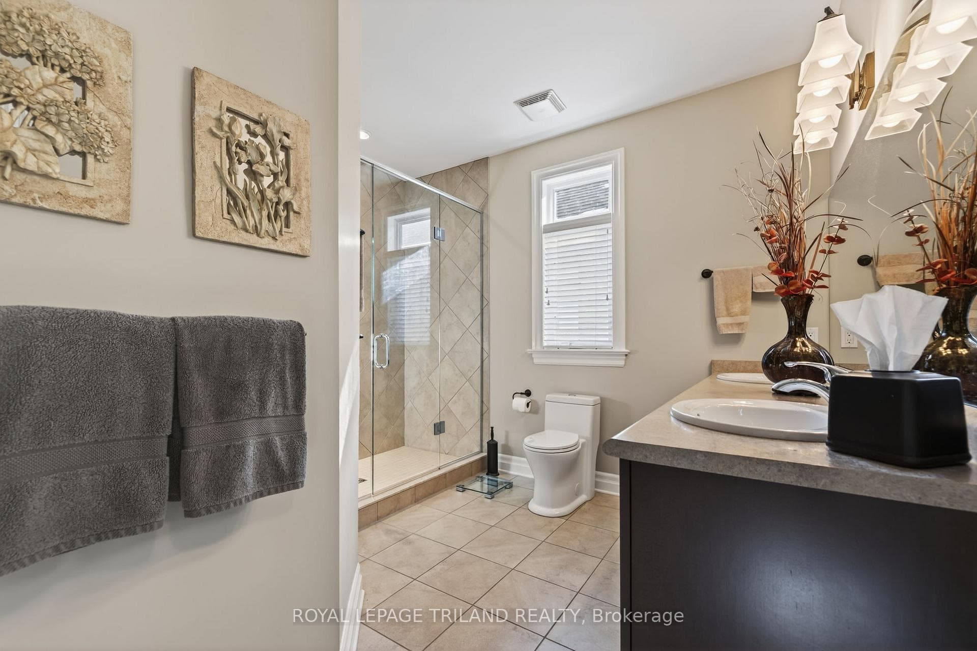 3278 Colonel Talbot Road Unit 202 photo 24
