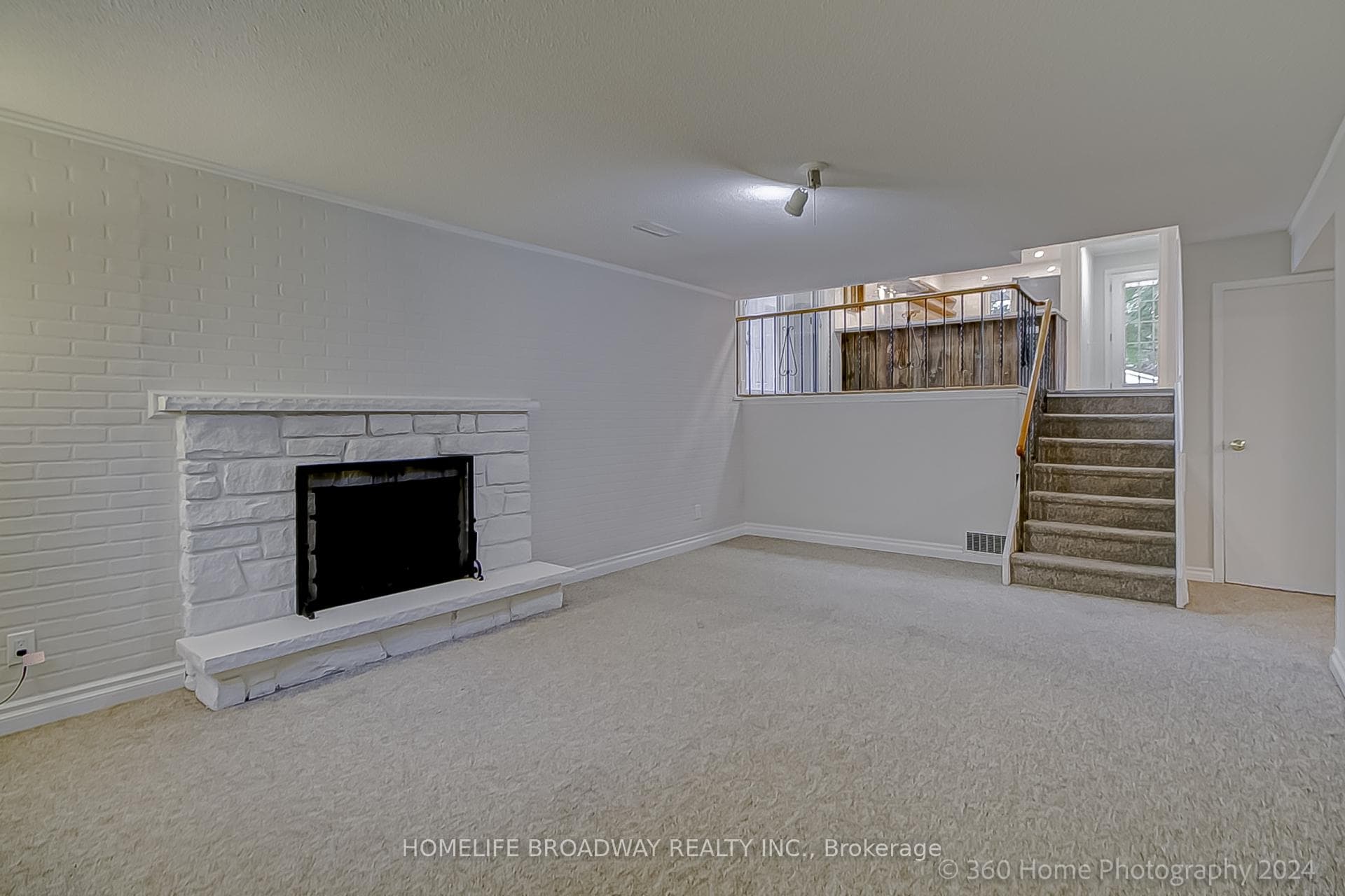 837 Three Seasons Drive photo 18