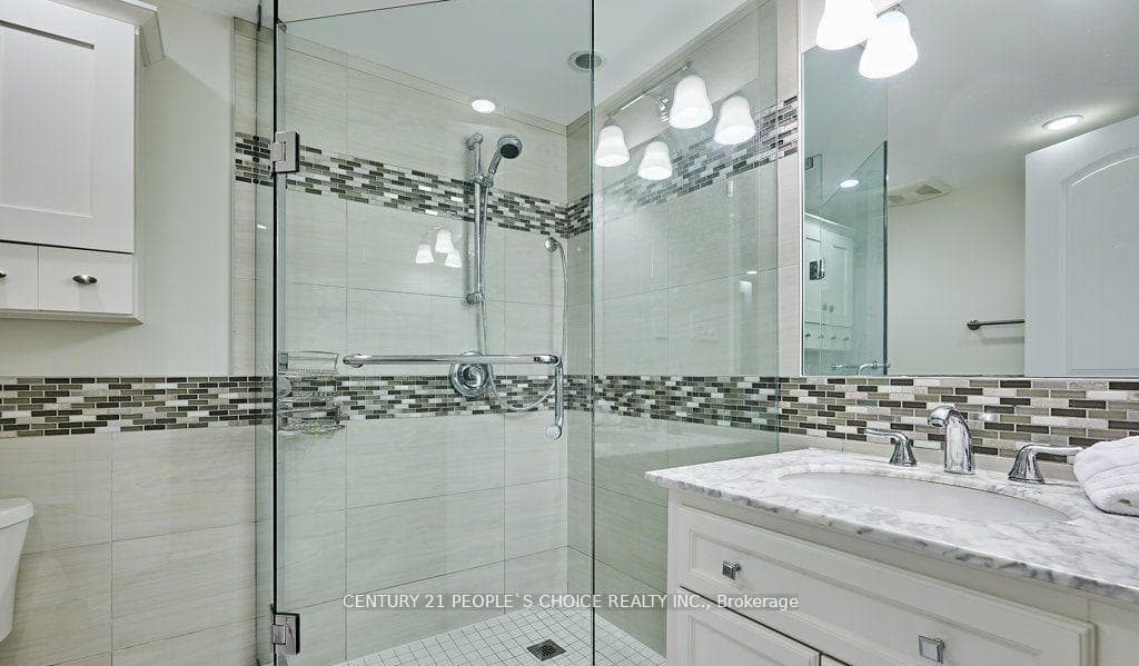 1160 Strathy Avenue photo 27