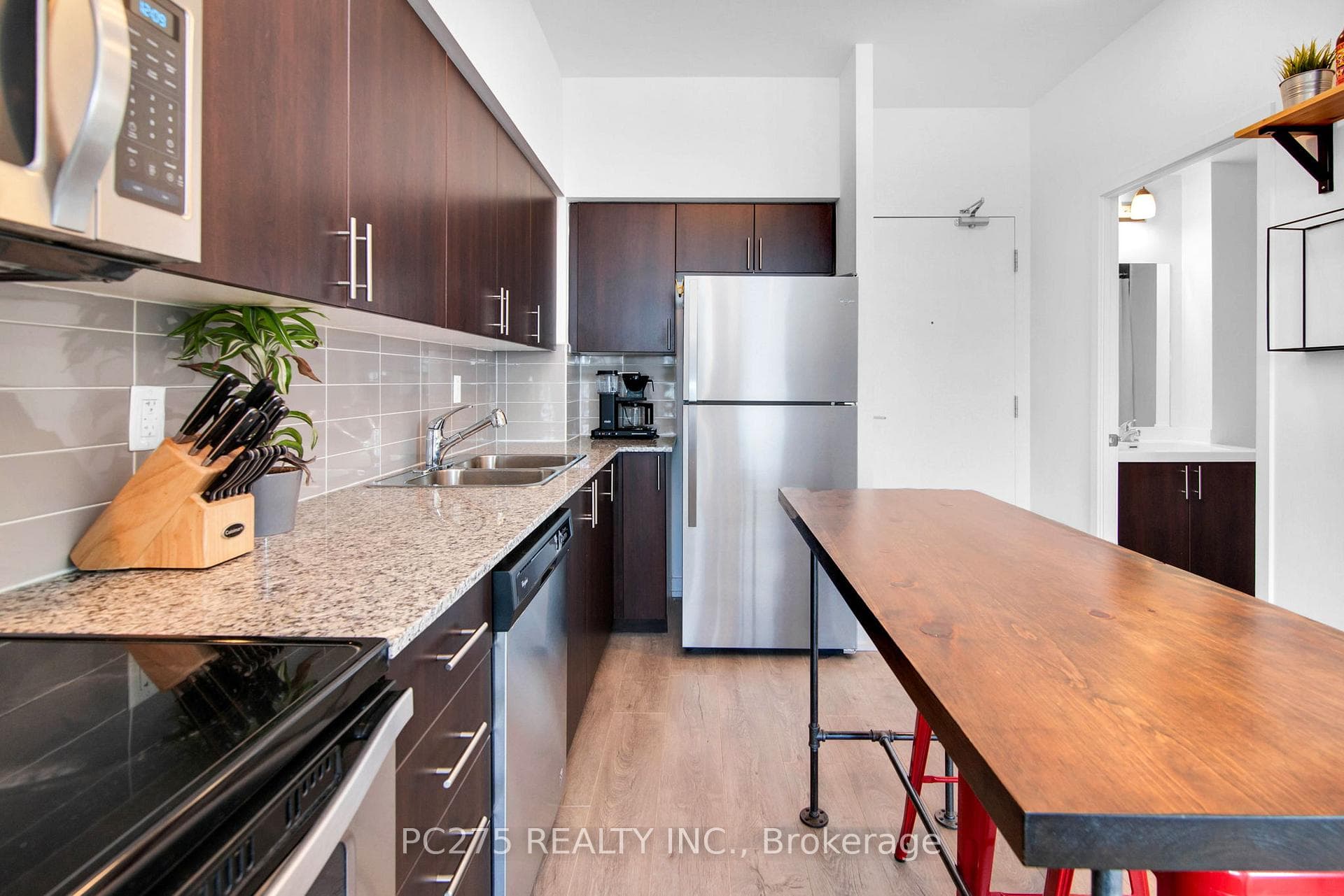 1410 Dupont Street Unit 2708 photo 9