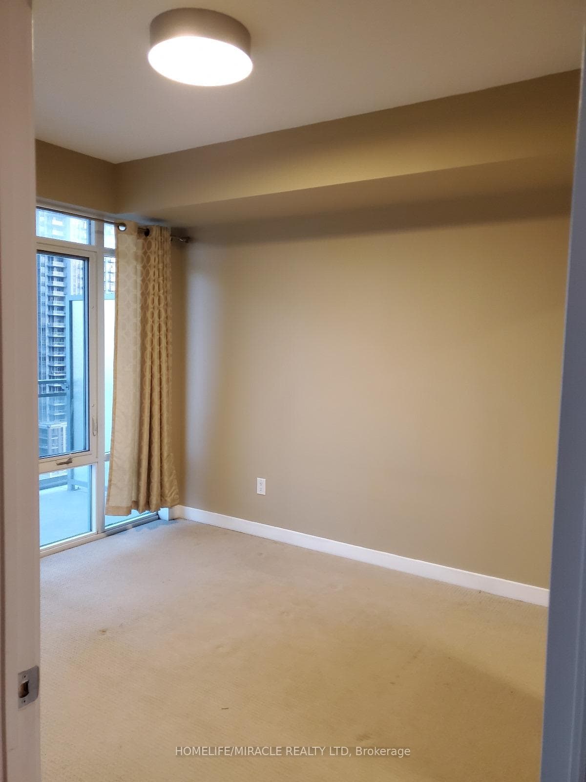 360 Square One Drive Unit 1604 photo 13