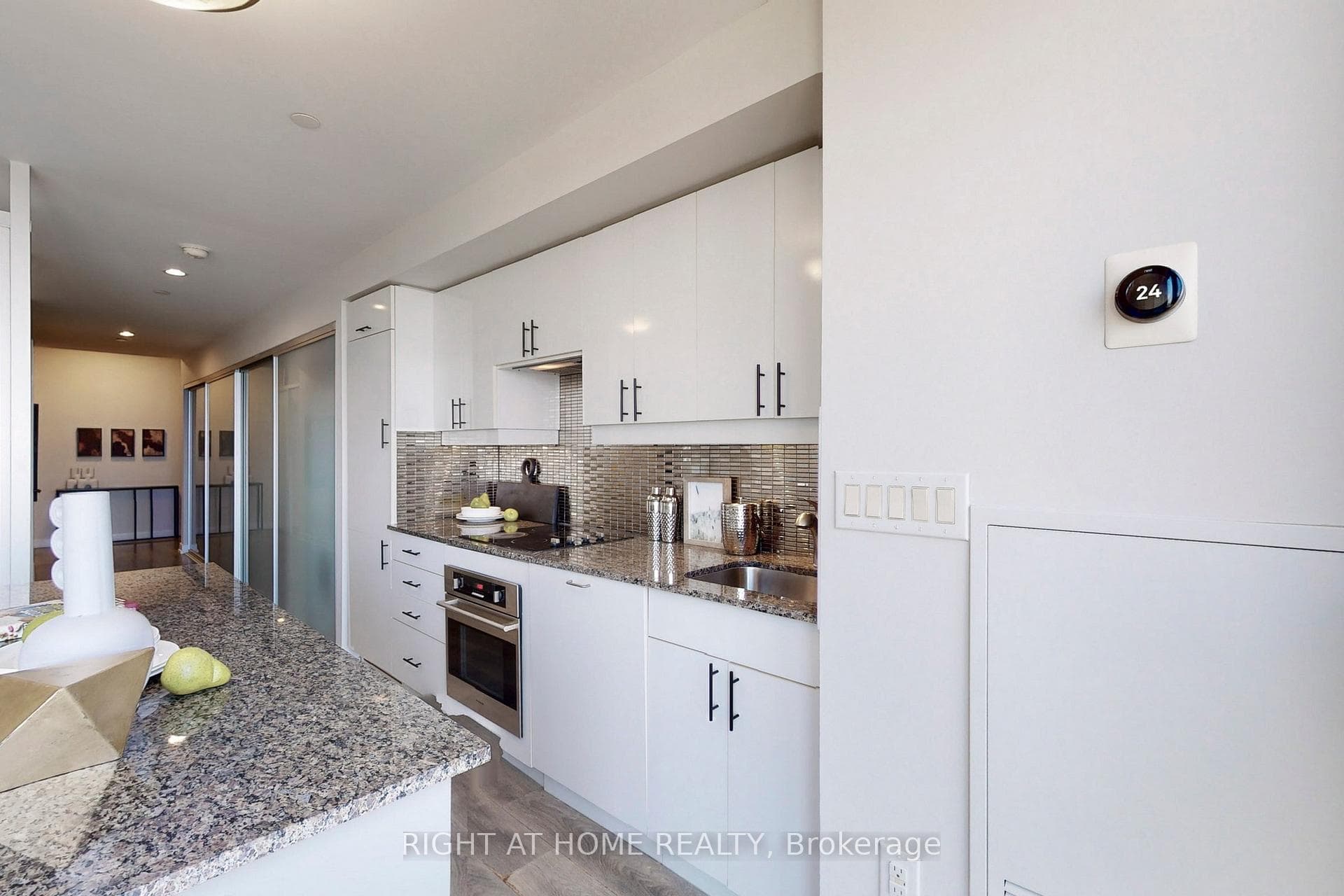 426 University Avenue Unit 3501 photo 16