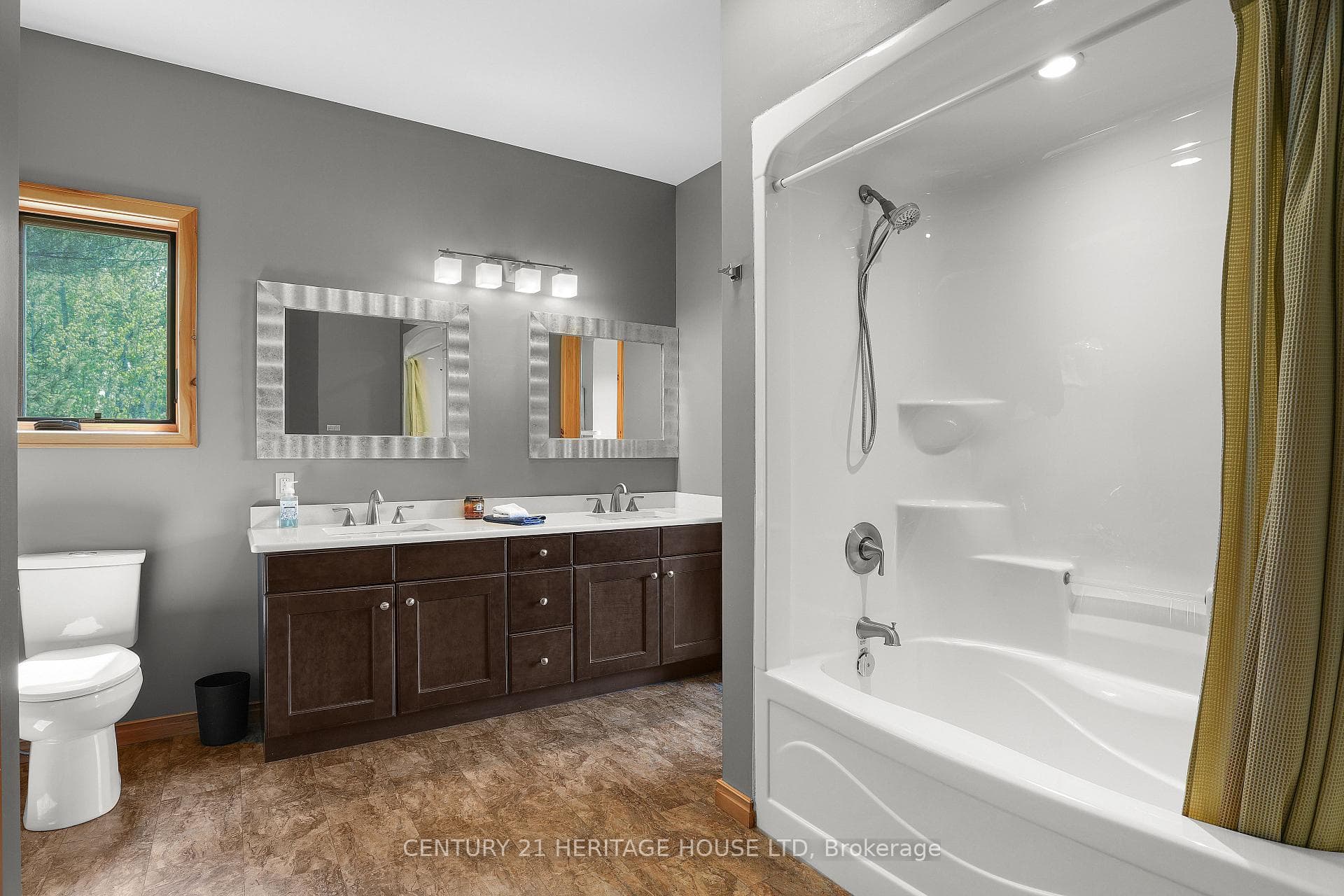 Main level 4 piece Bathroom