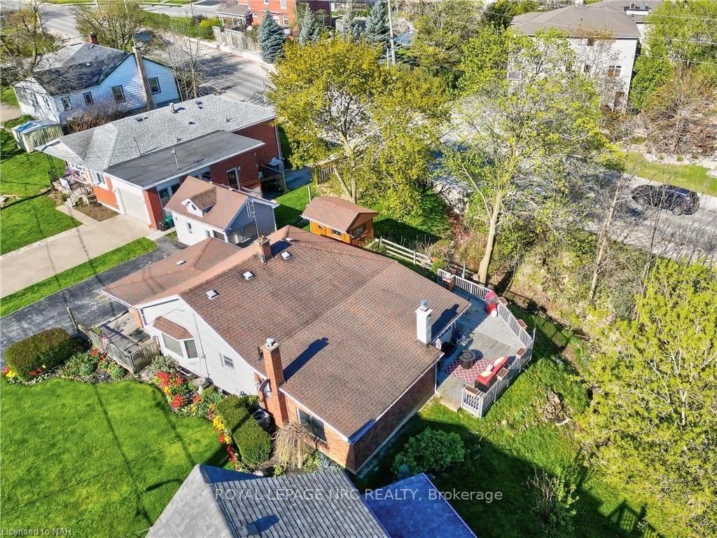 4244 HIXON ST Street photo 4