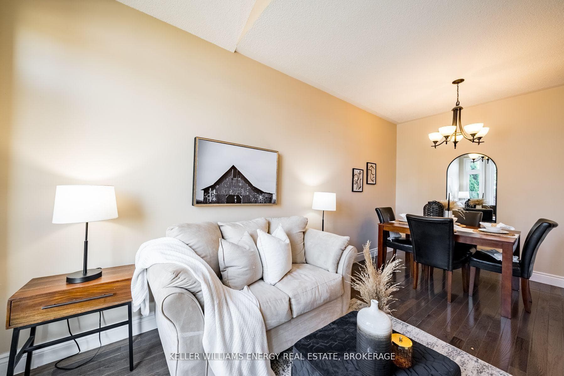 719 Ormond Drive photo 3