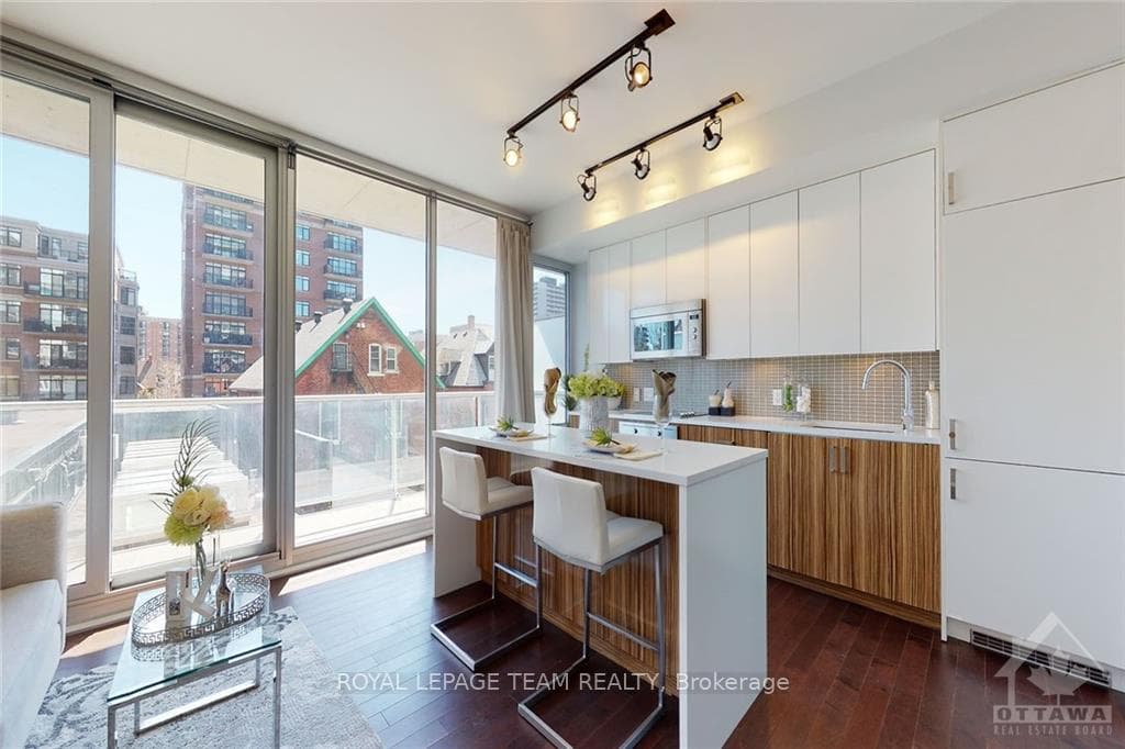 300 Lisgar Street Unit 306 photo 4