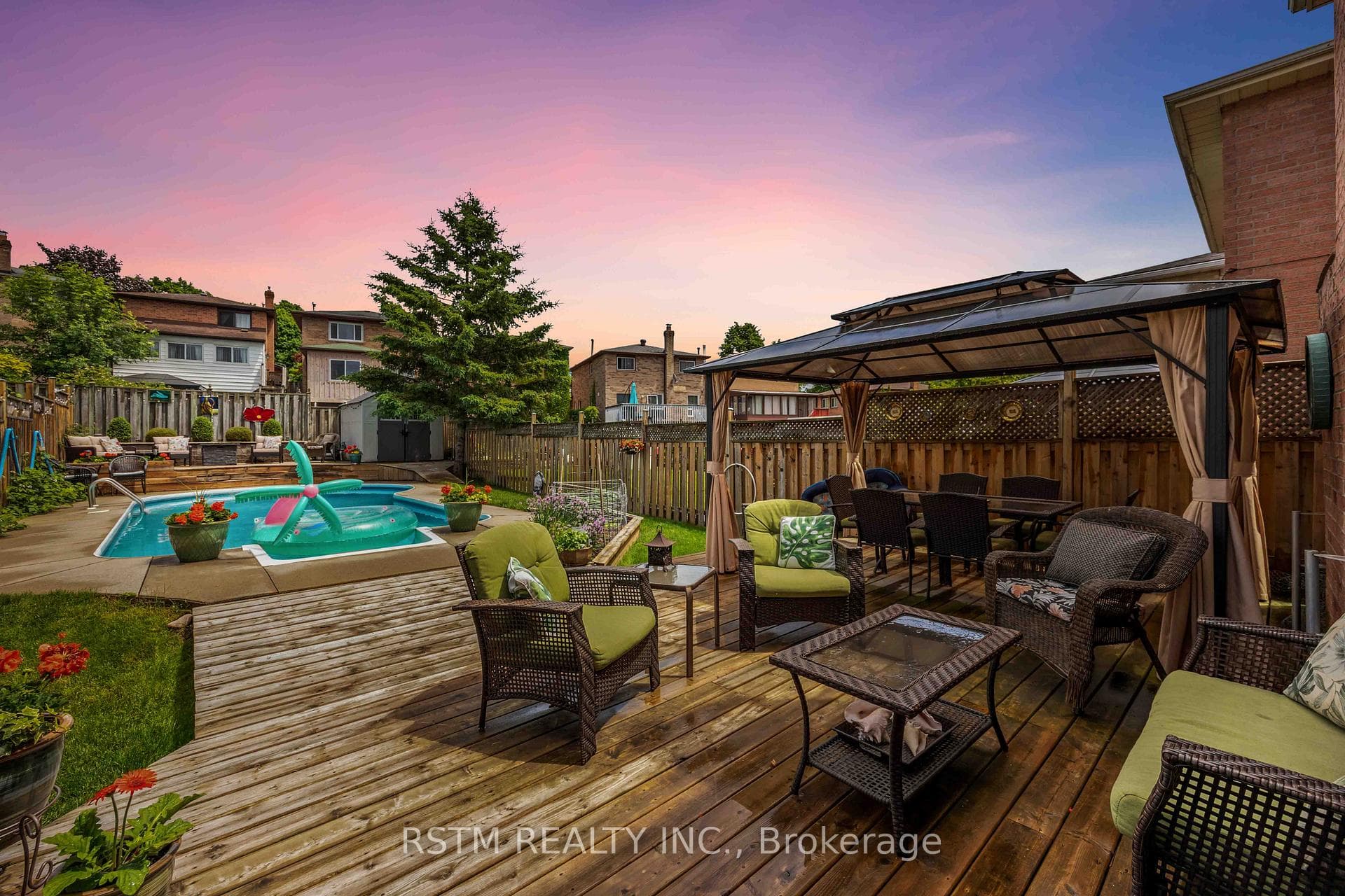 40 Woodward Crescent photo 24