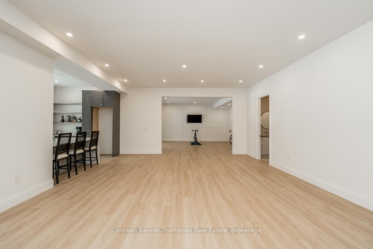 11 Glen Eagle Court photo 31