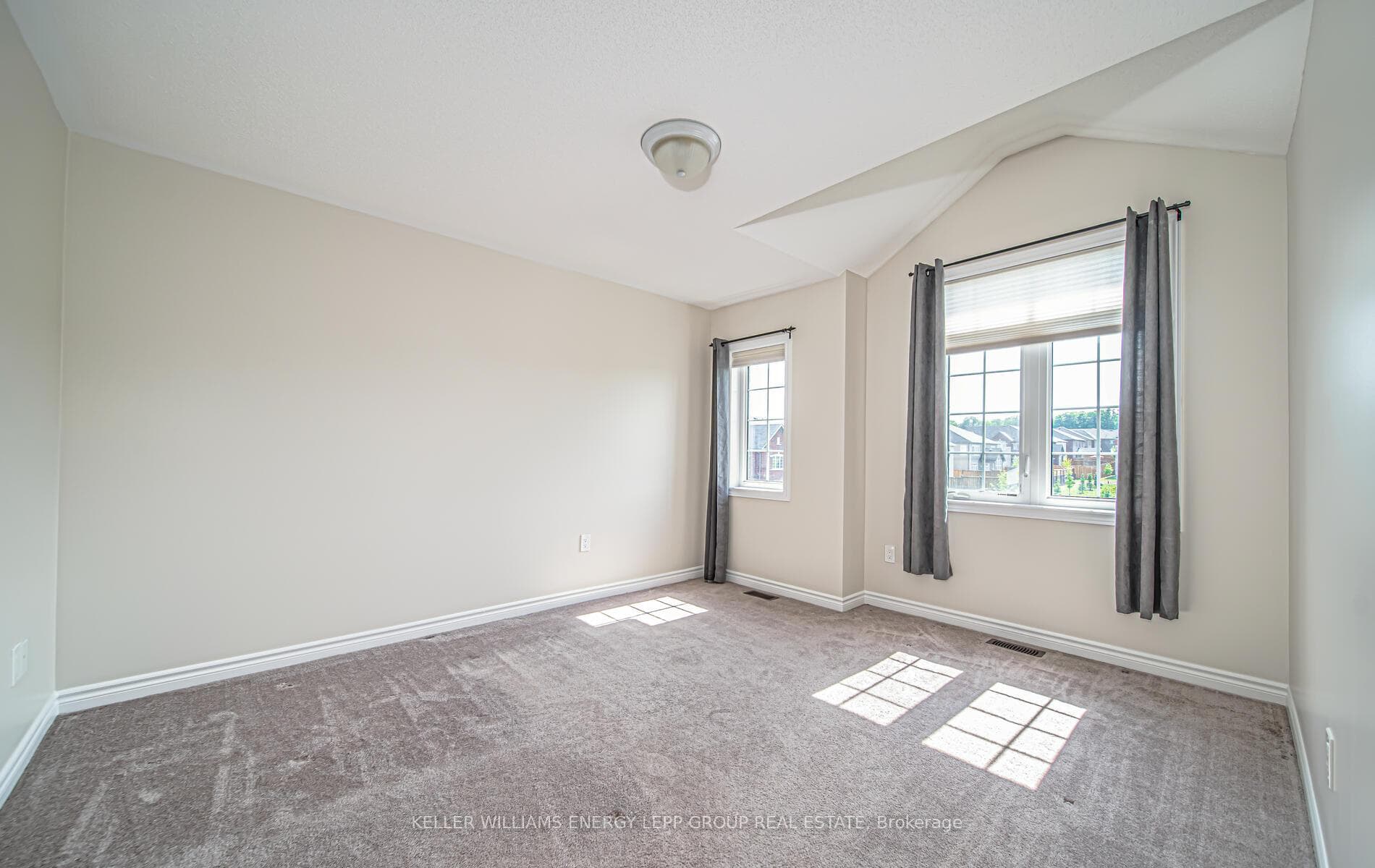 15 Melrose Drive photo 29