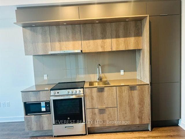 448 Burnhamthorpe Road Unit 6512 photo 14