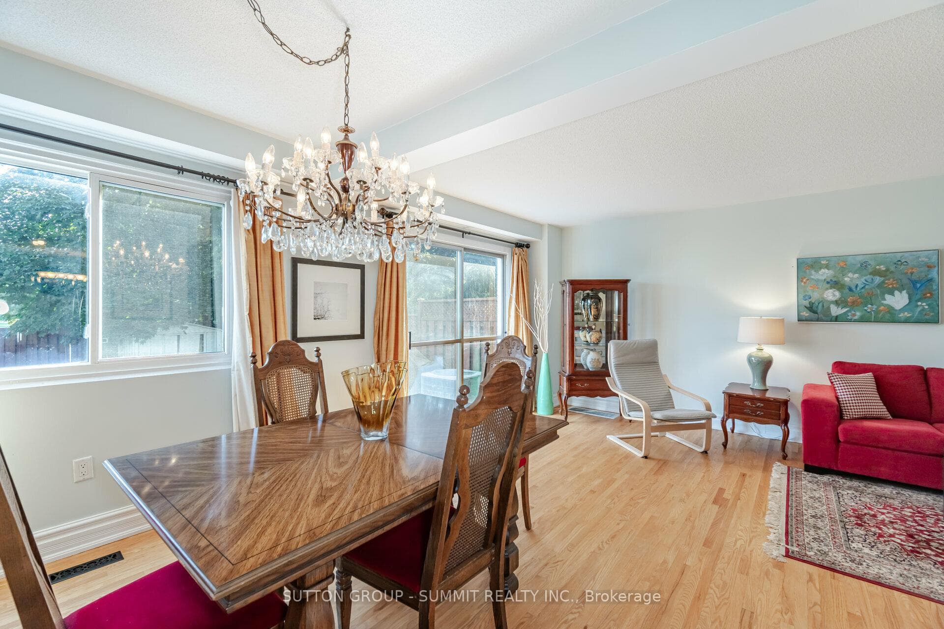 2379 Goodison Avenue photo 17