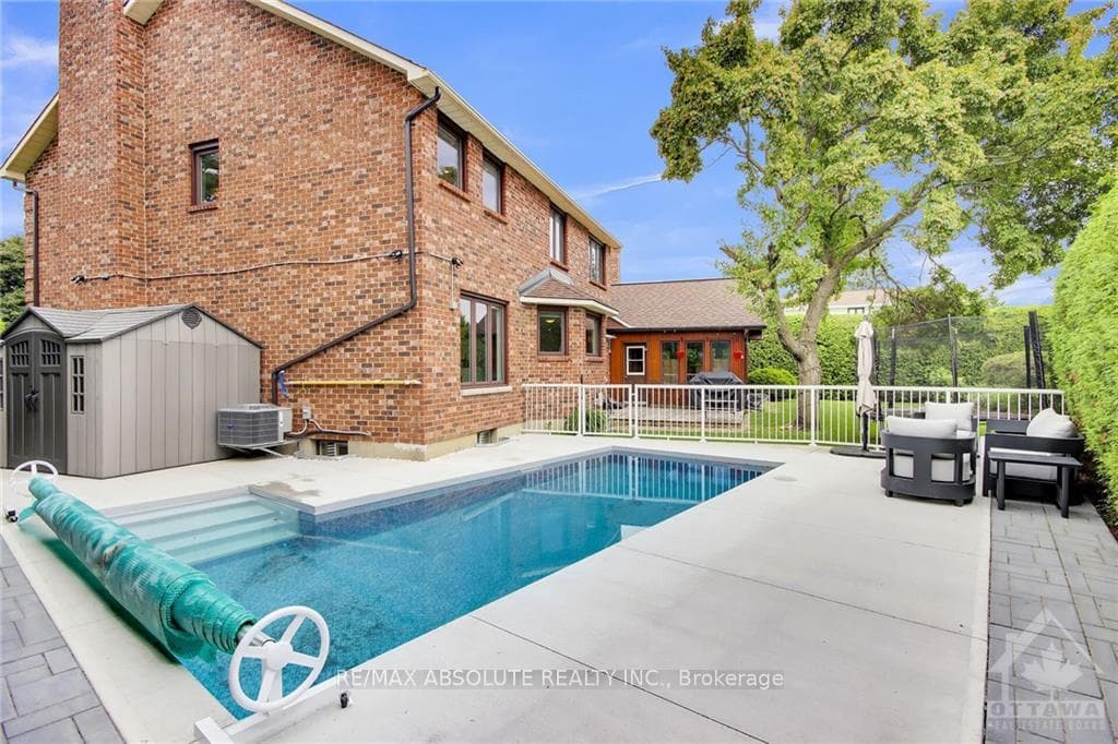 11 COBB Court photo 28