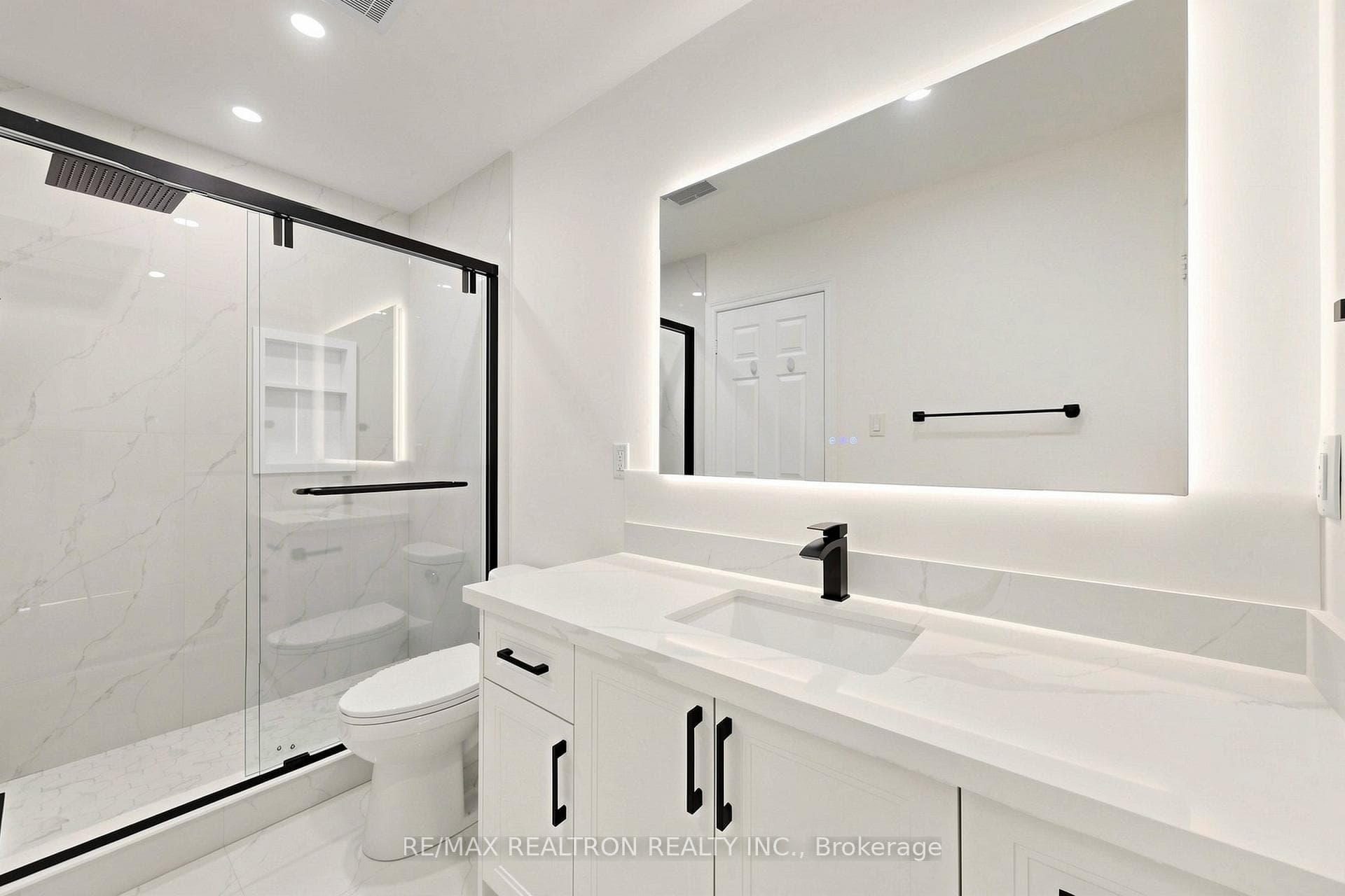 37 Greenspire Avenue photo 38