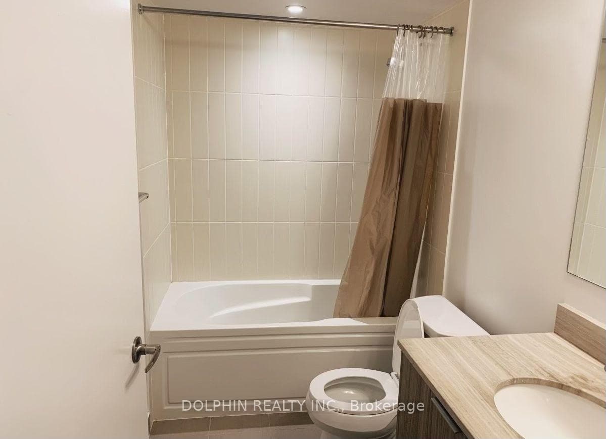 955 Bay Street Unit 1517 photo 5