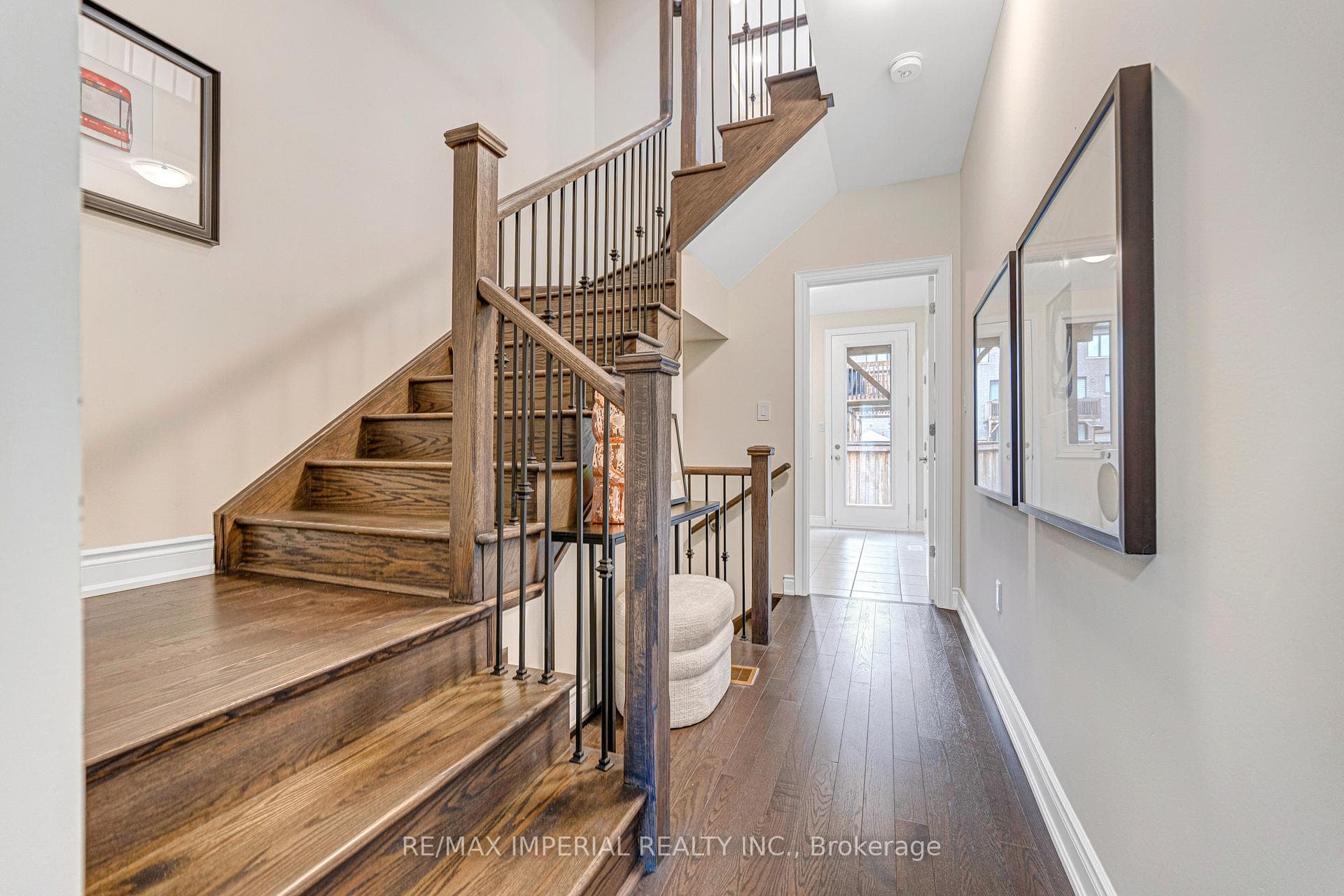 242 Vermont Avenue photo 5