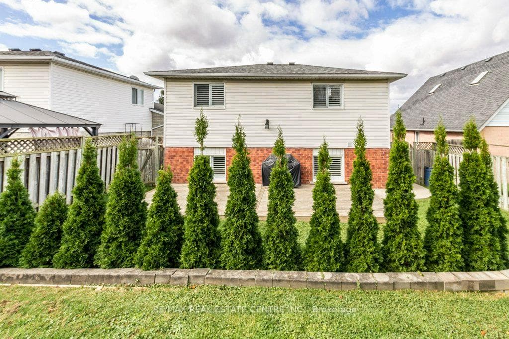 698 Acadia Drive photo 31