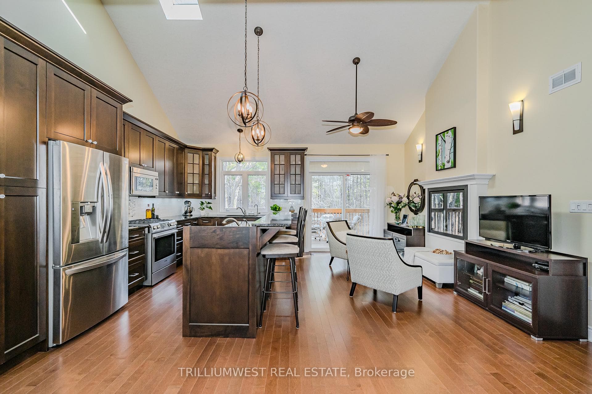 64 Marshall Drive photo 7