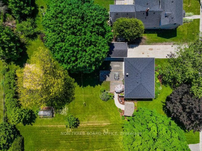 260 Jane Street photo 39