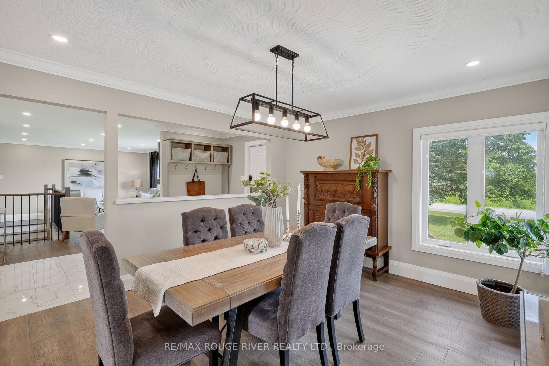 708 Mount Horeb Road photo 4