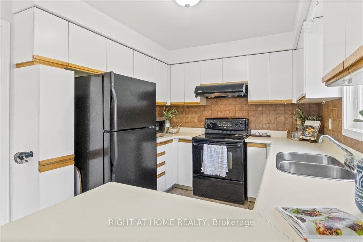 53 Rollo Drive photo 18
