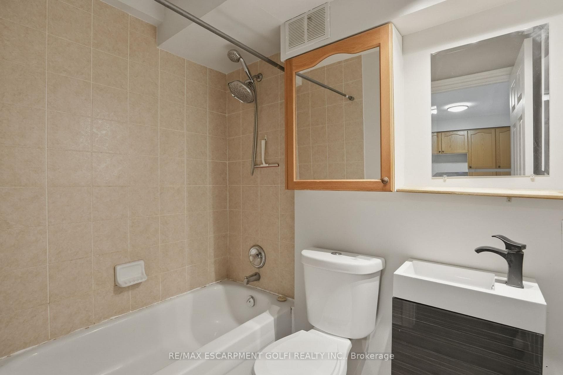 30 Summit Avenue Unit 303 photo 16