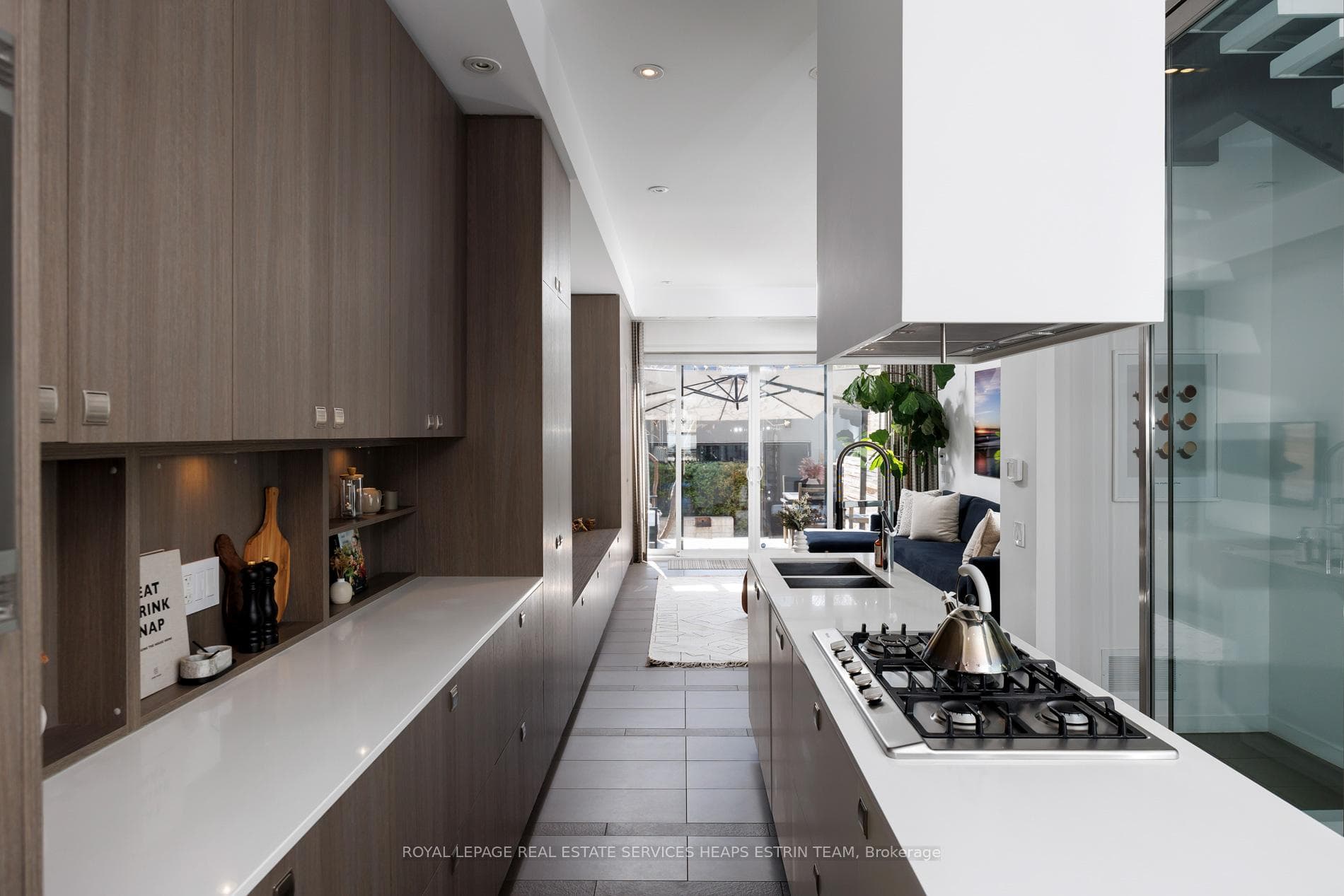 500 Shaw Street photo 10
