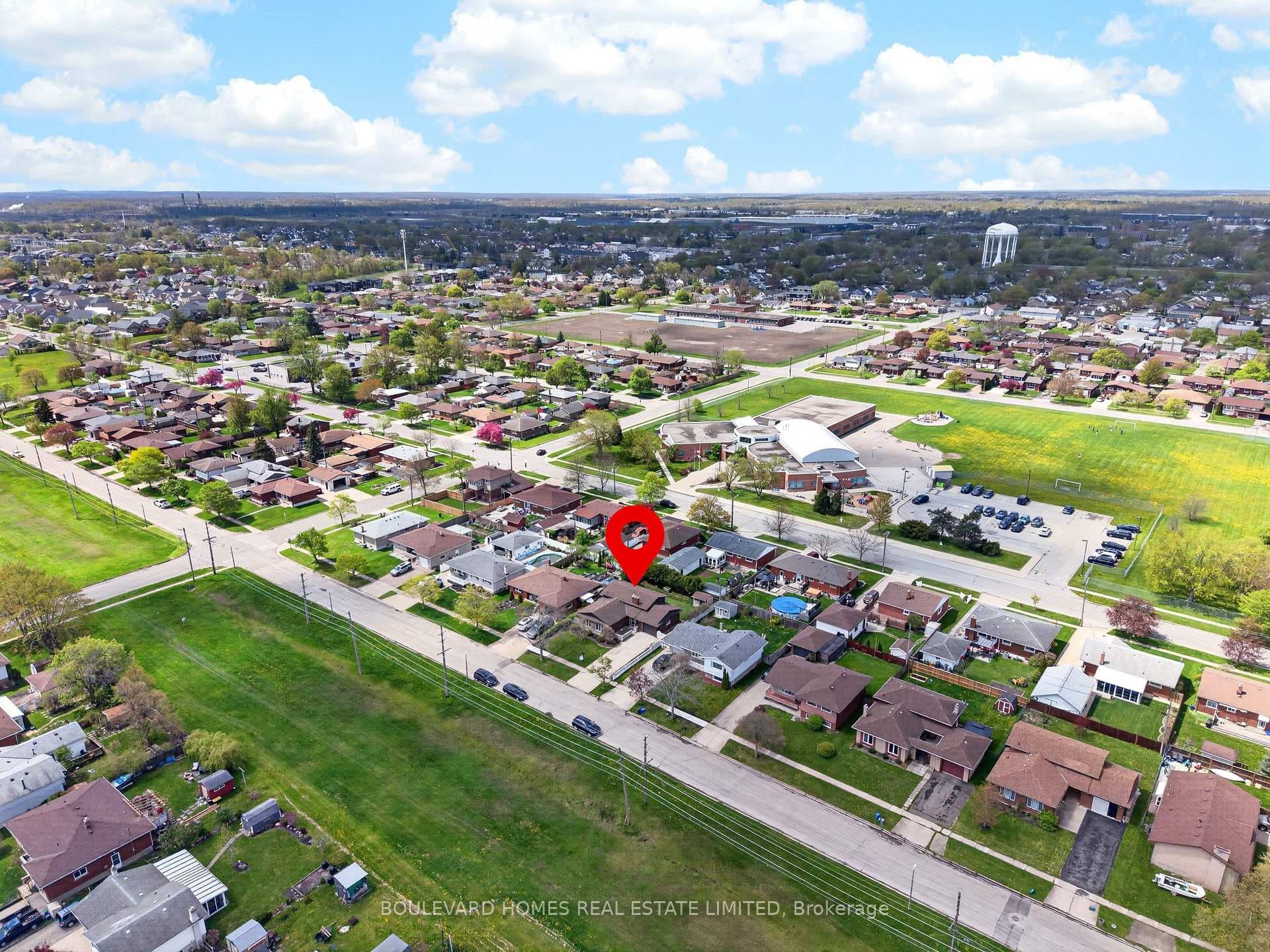66 Watt Avenue photo 44