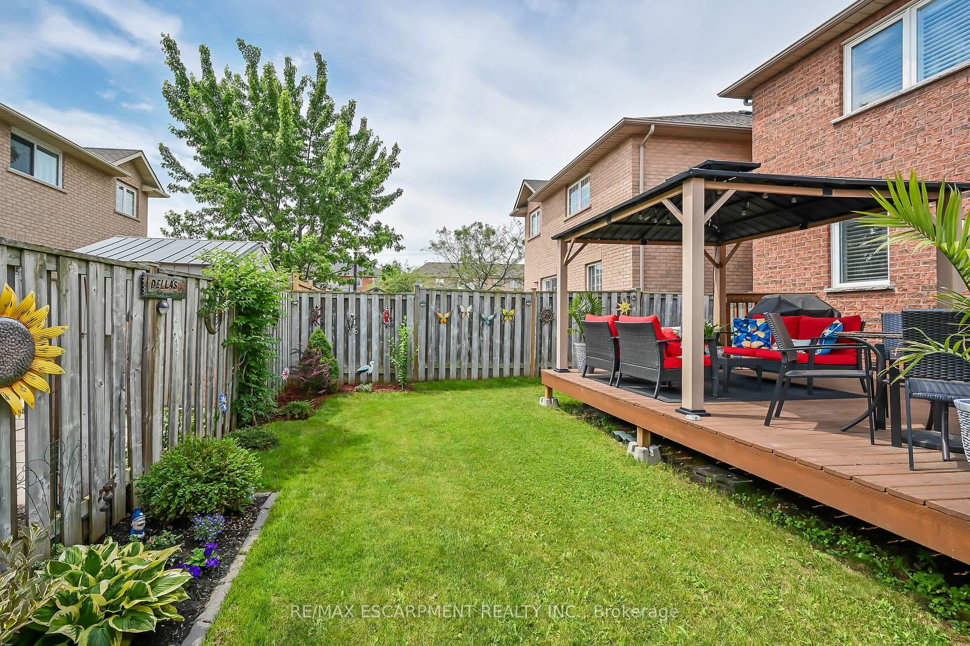 28 Titan Drive photo 37