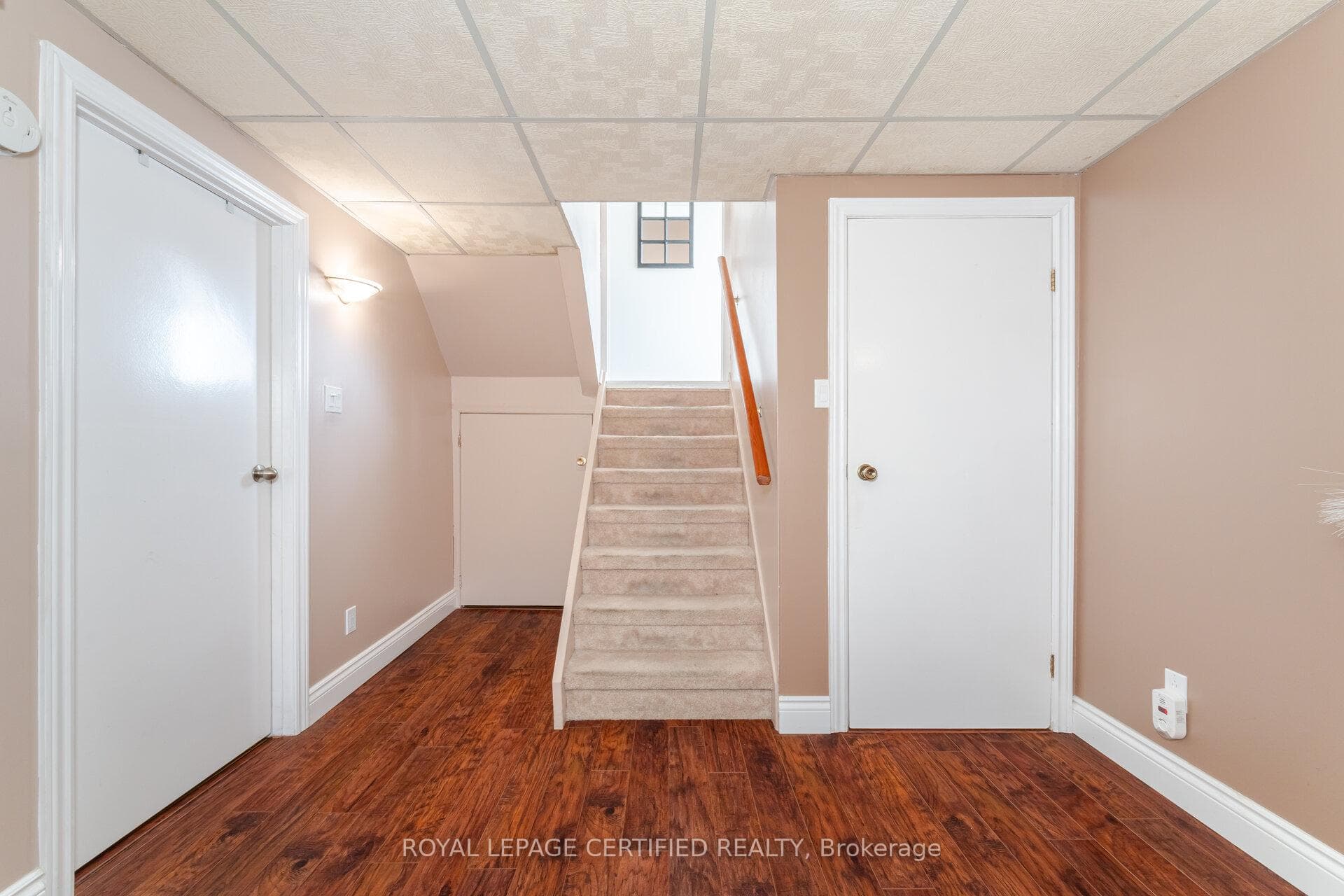 12 Grovetree Place photo 26