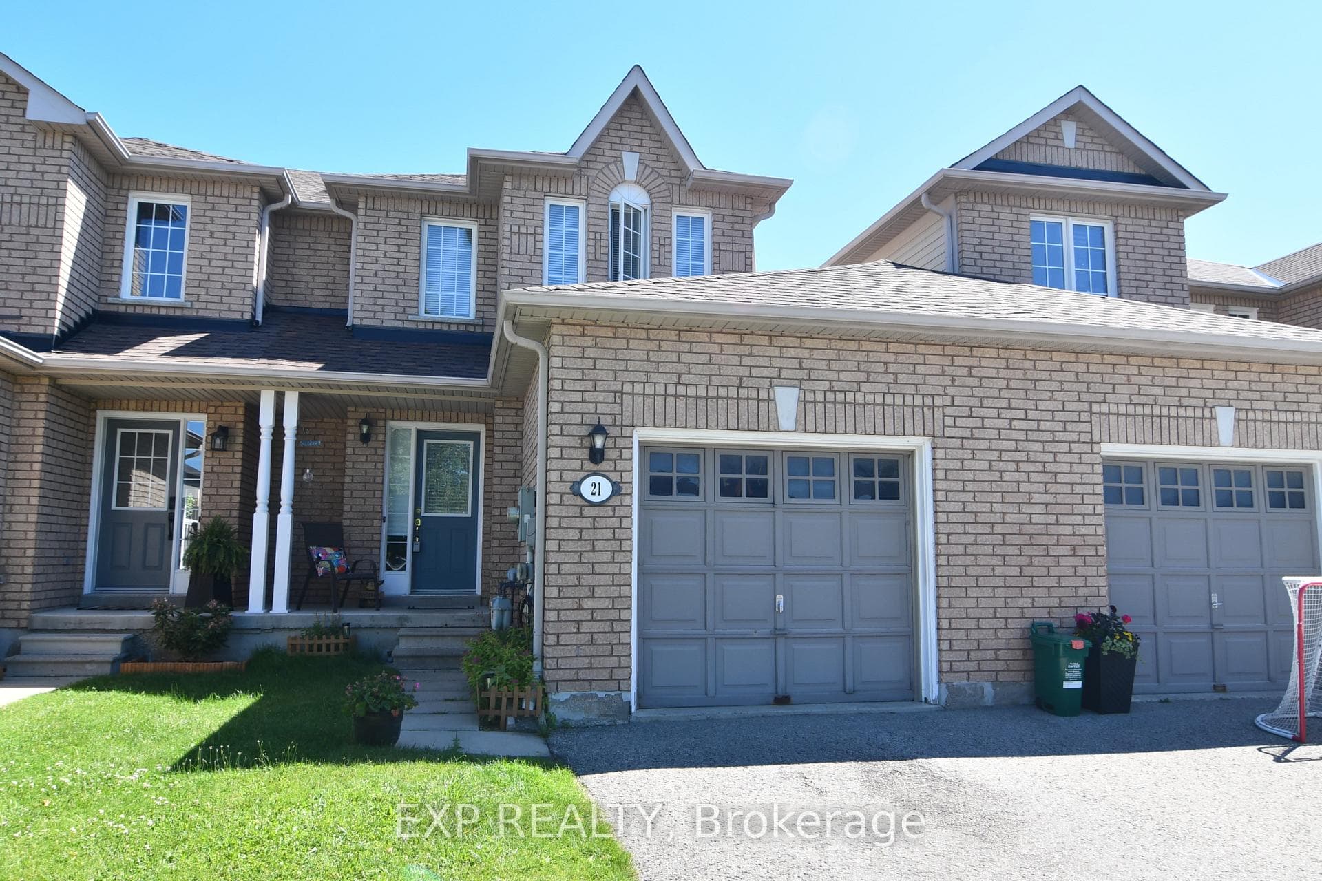 21 Ridwell Street photo 1