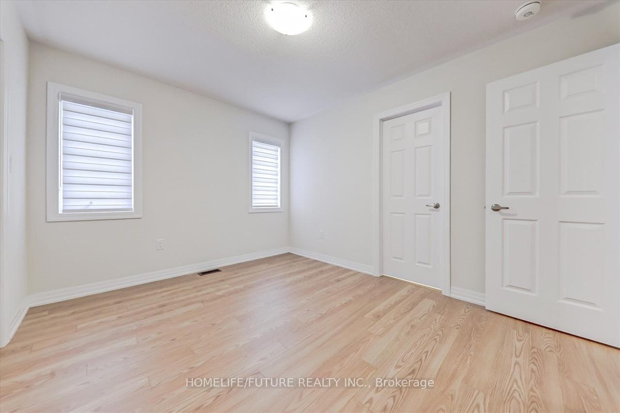 78 NORTHROP Avenue photo 24