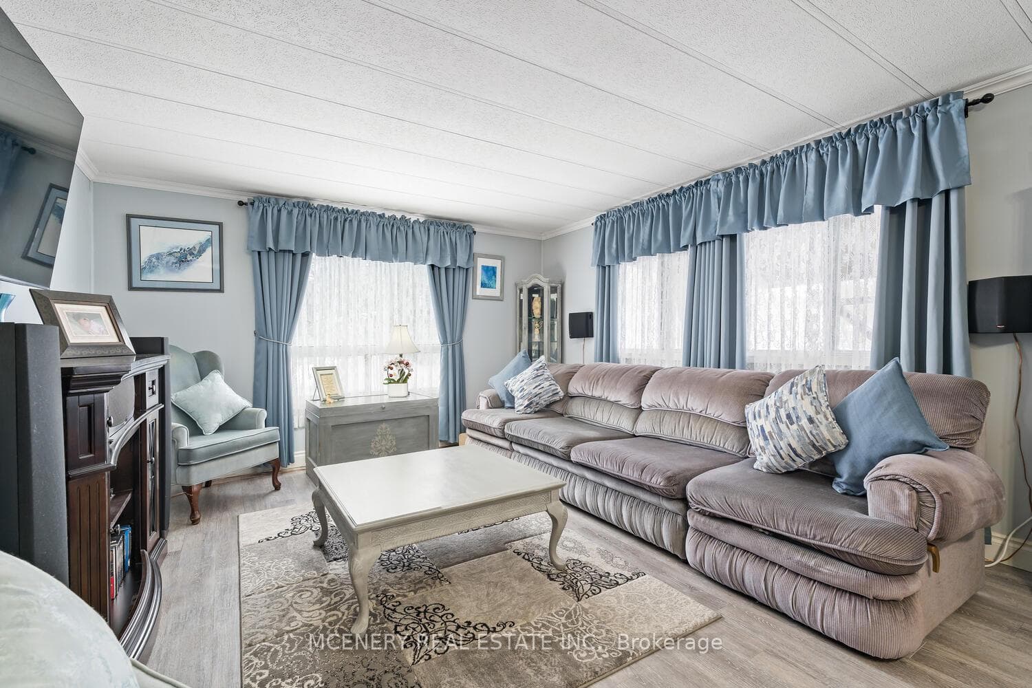 15 HEATHER Avenue photo 10