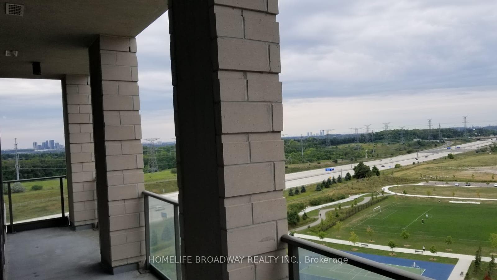 233 South Park Road Unit Ph3 photo 15