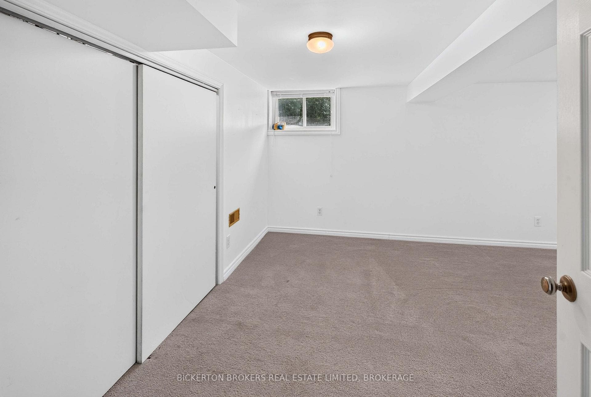 154 Eden Grove Road photo 36