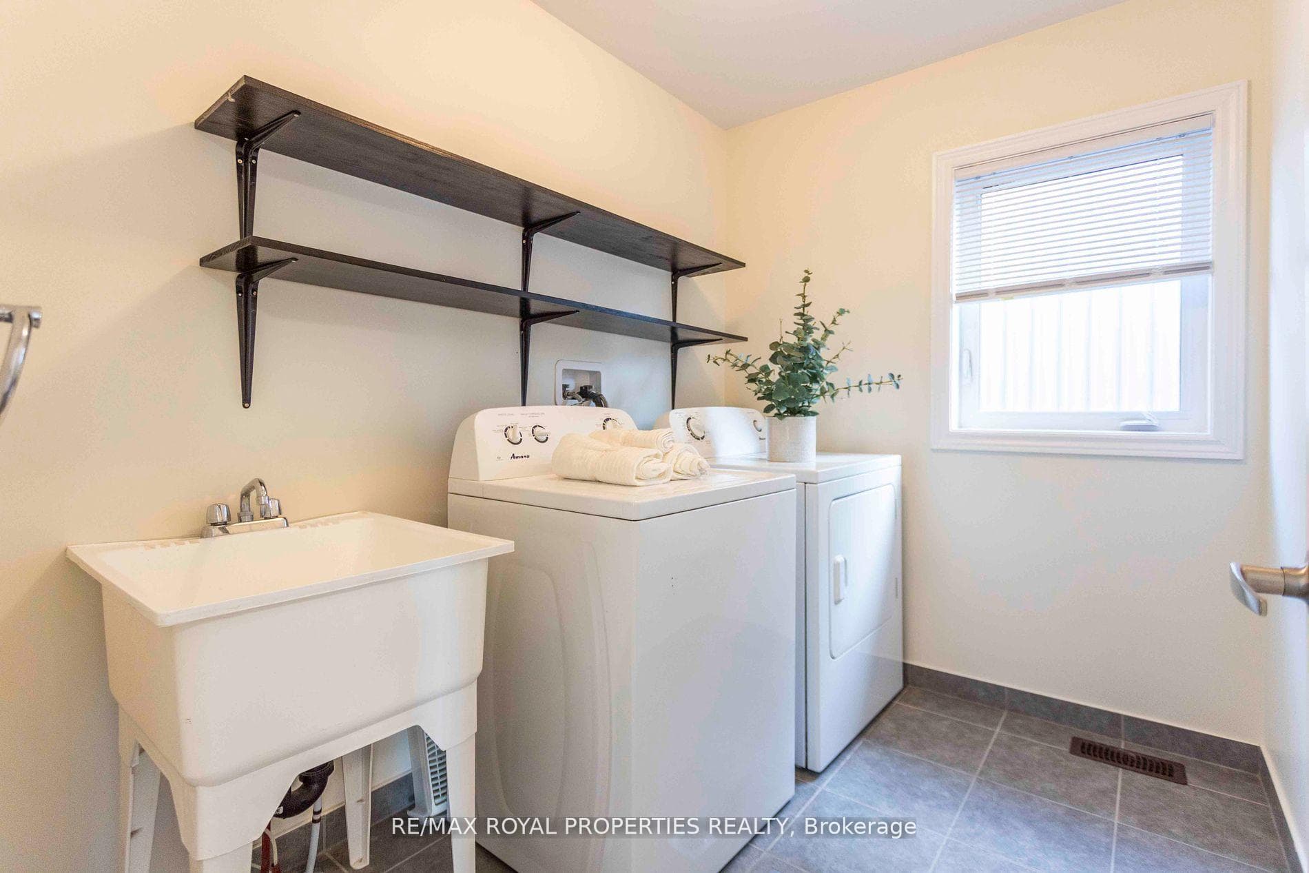 46 Northhill Avenue photo 36