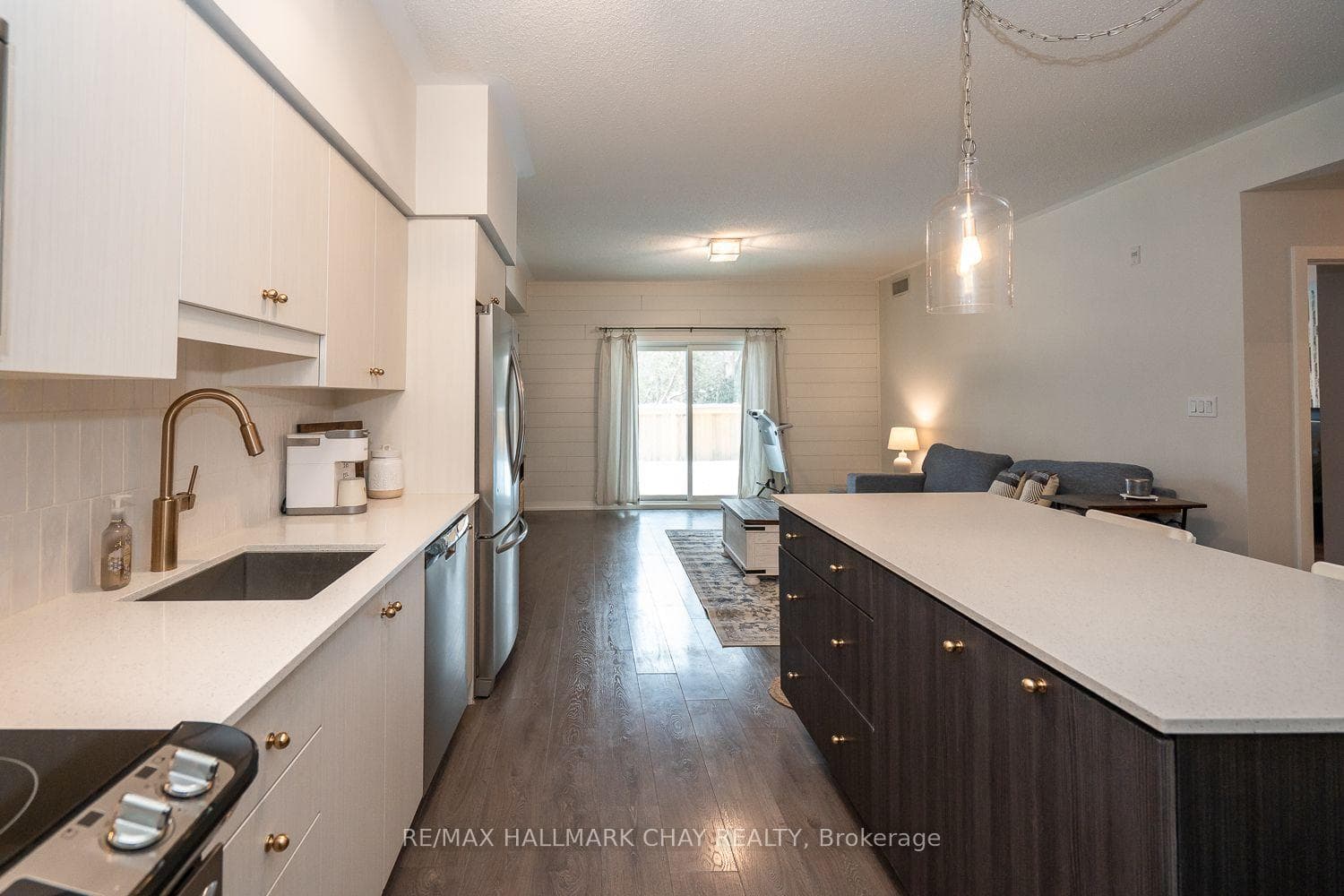 69 Boyne Street Unit 105 photo 14