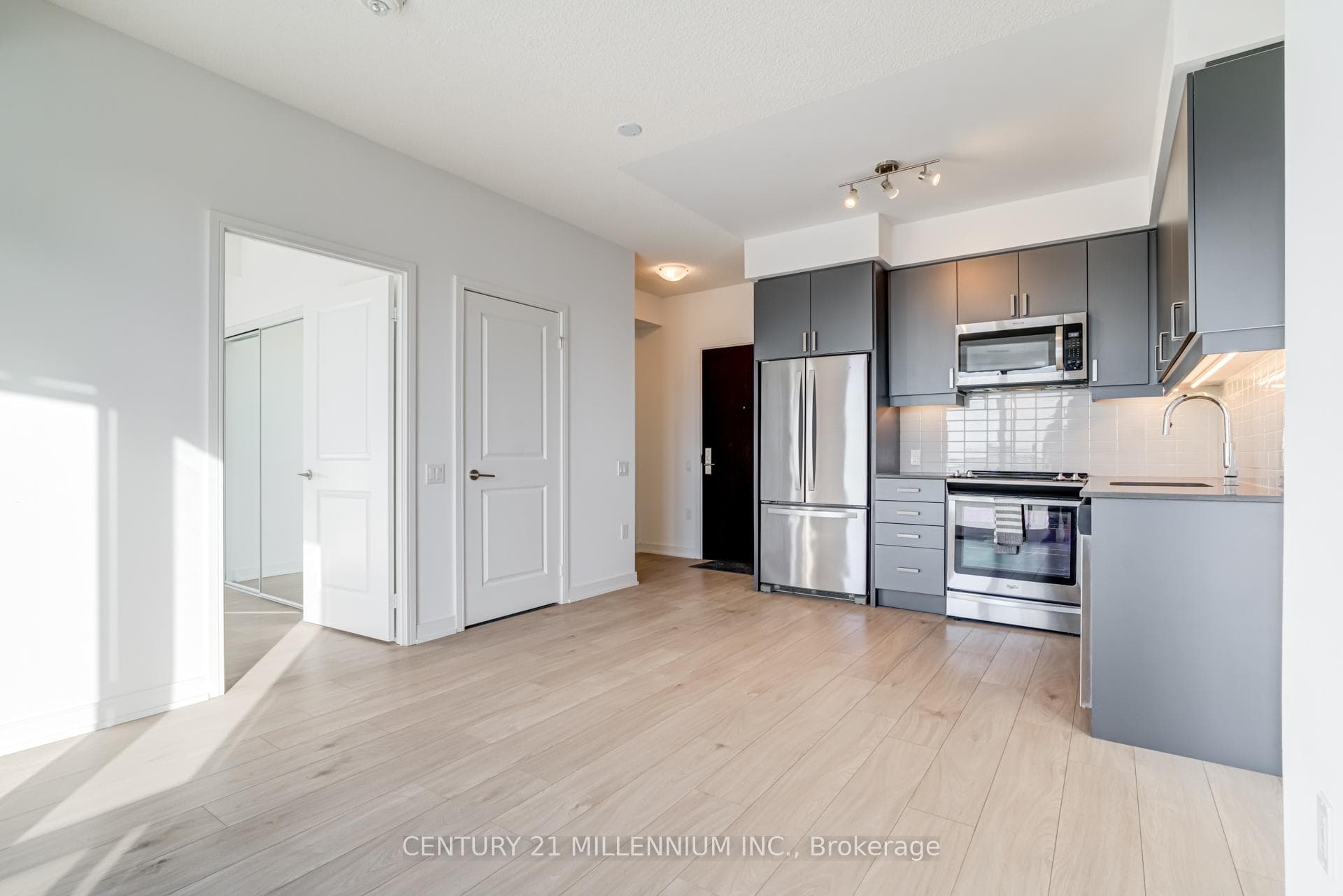 8 Nahani Way Unit 3408 photo 2