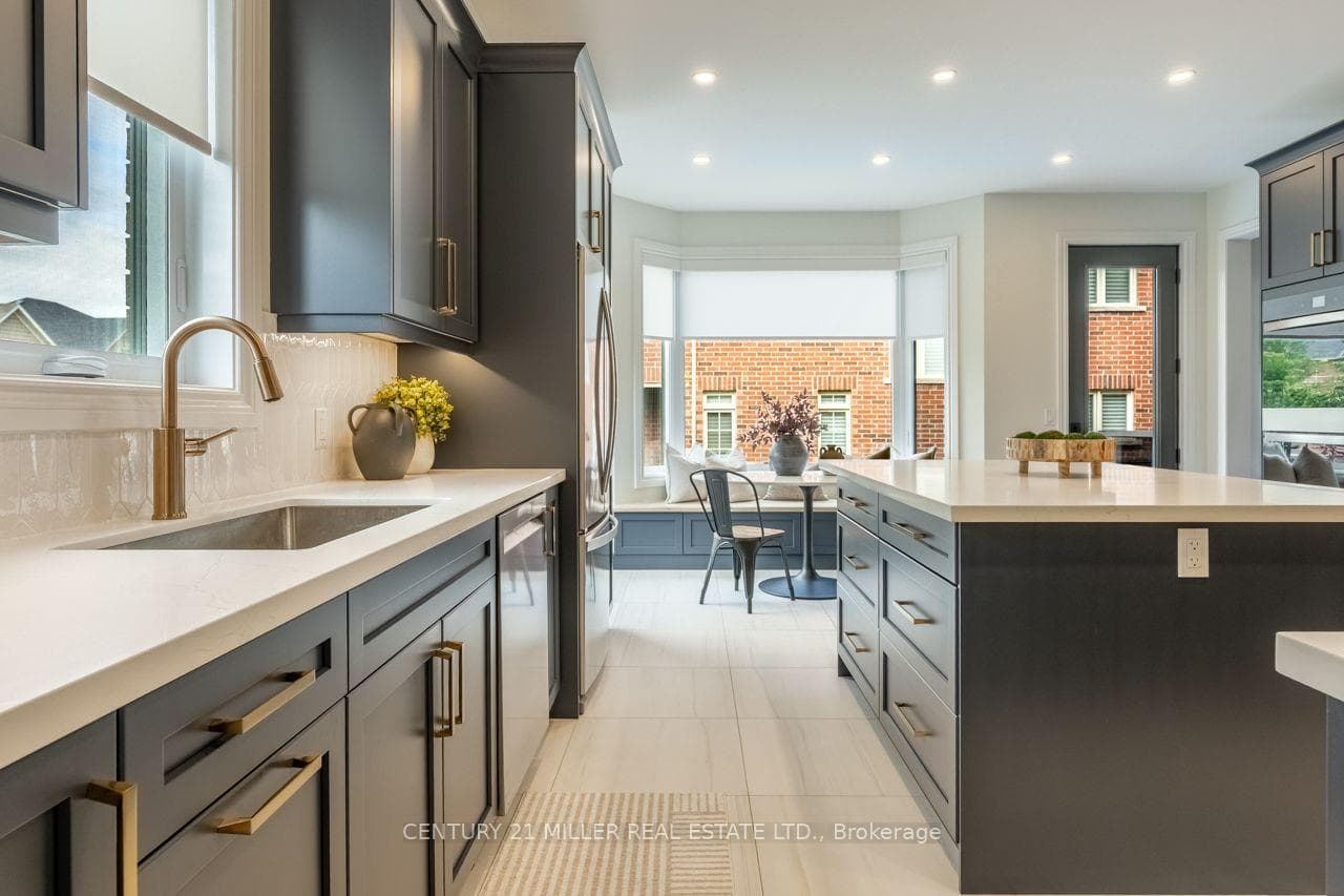 156 Nisbet Boulevard photo 13