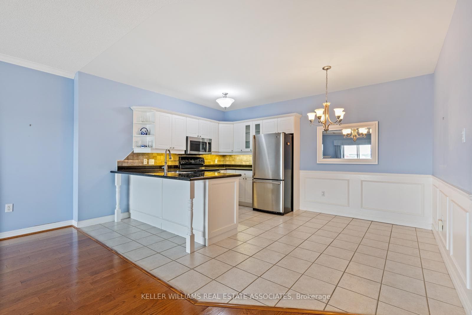 60 Wyndham Street Unit 1010 photo 16