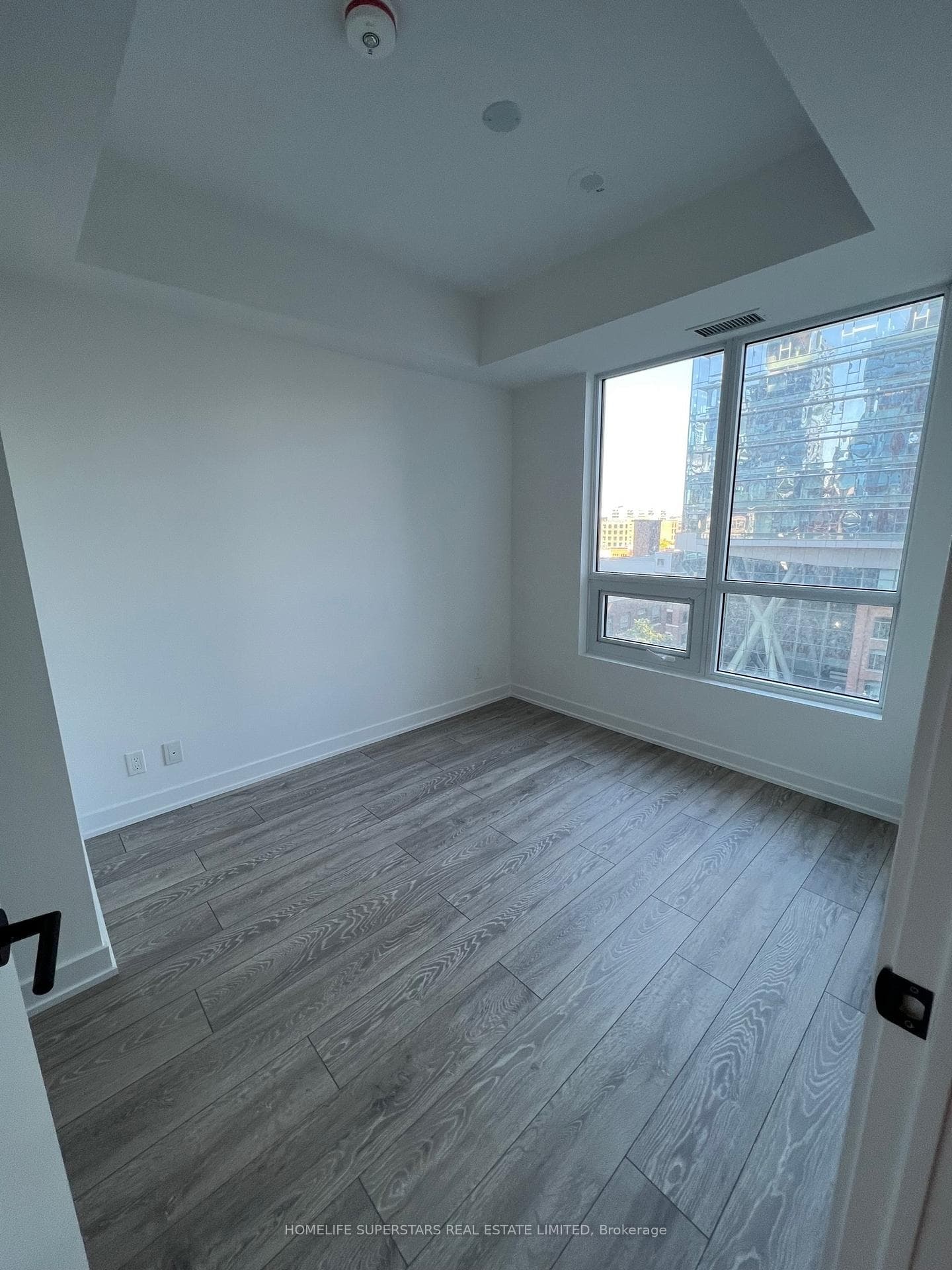 108 PETER Street Unit 826 photo 9