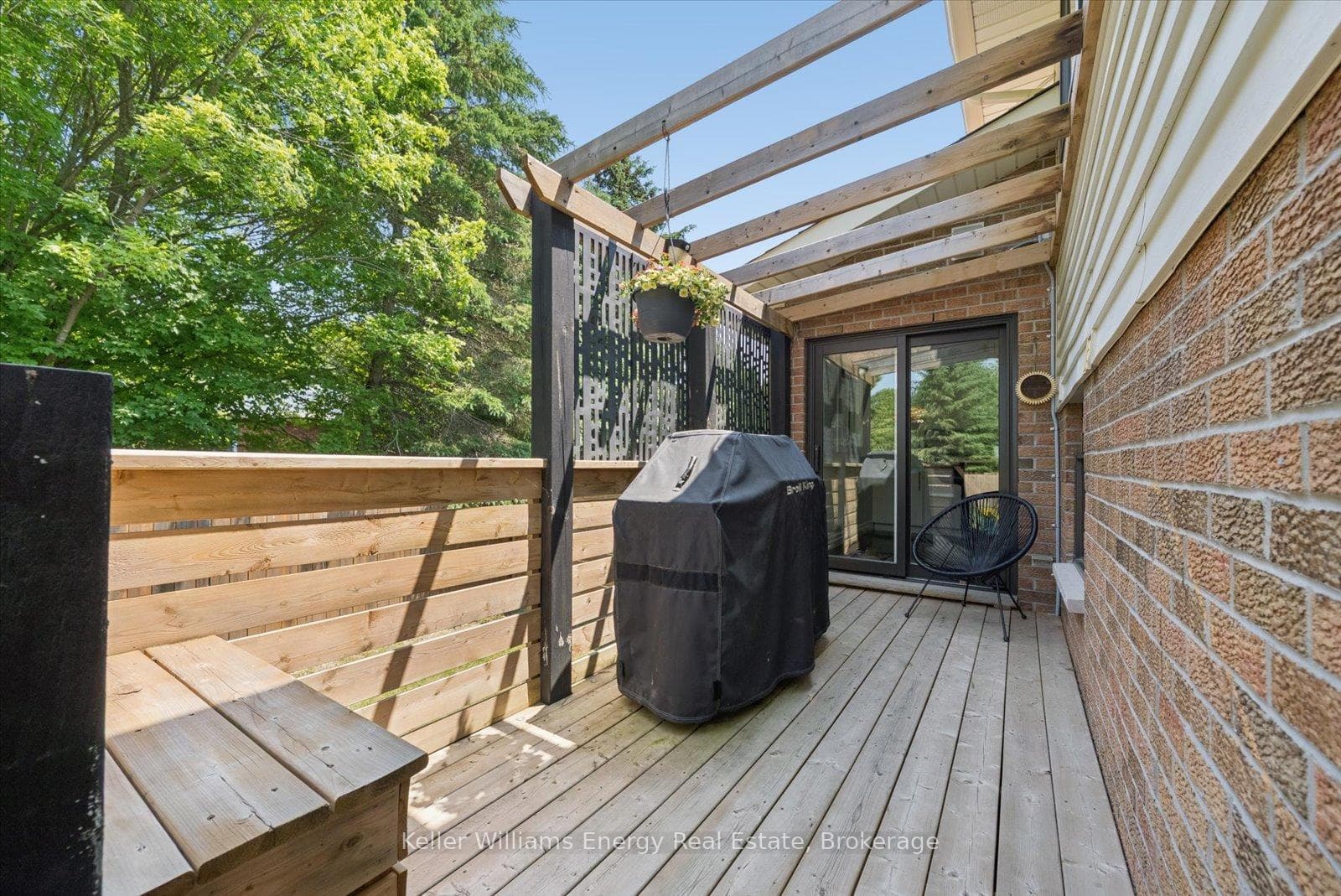 8280 Albert Court photo 16