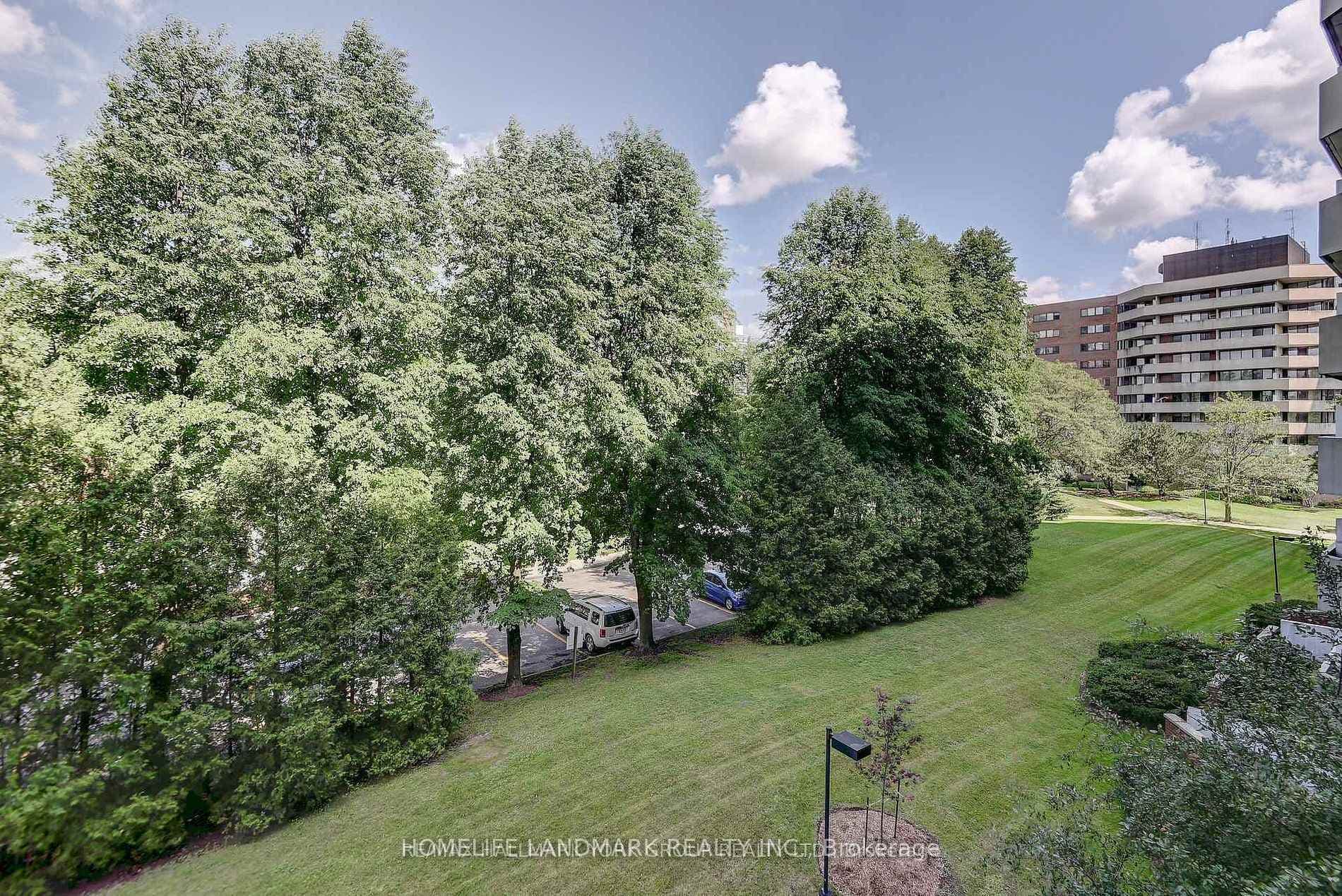50 Baif Boulevard Unit 112 photo 24