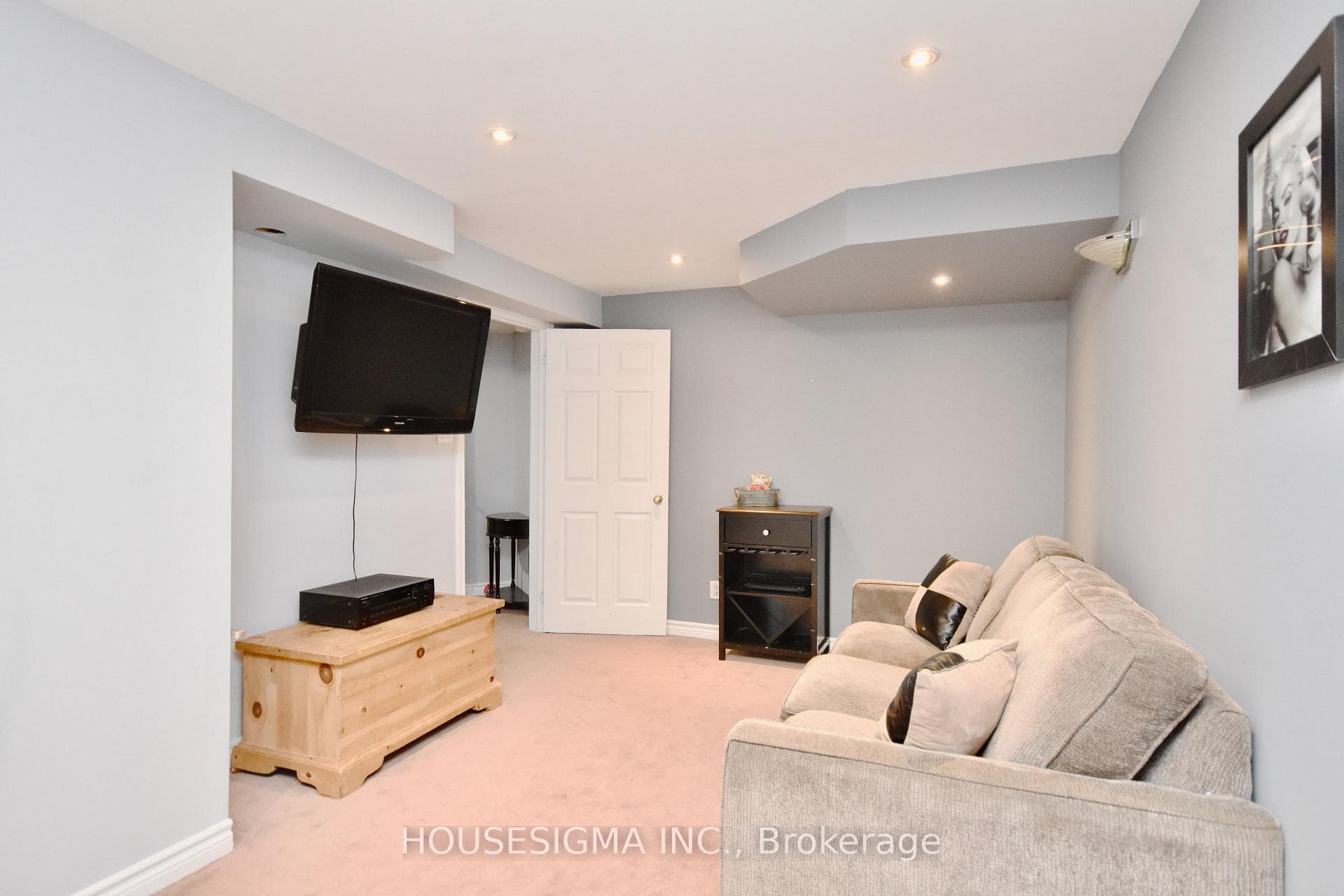42 Carr Drive photo 26